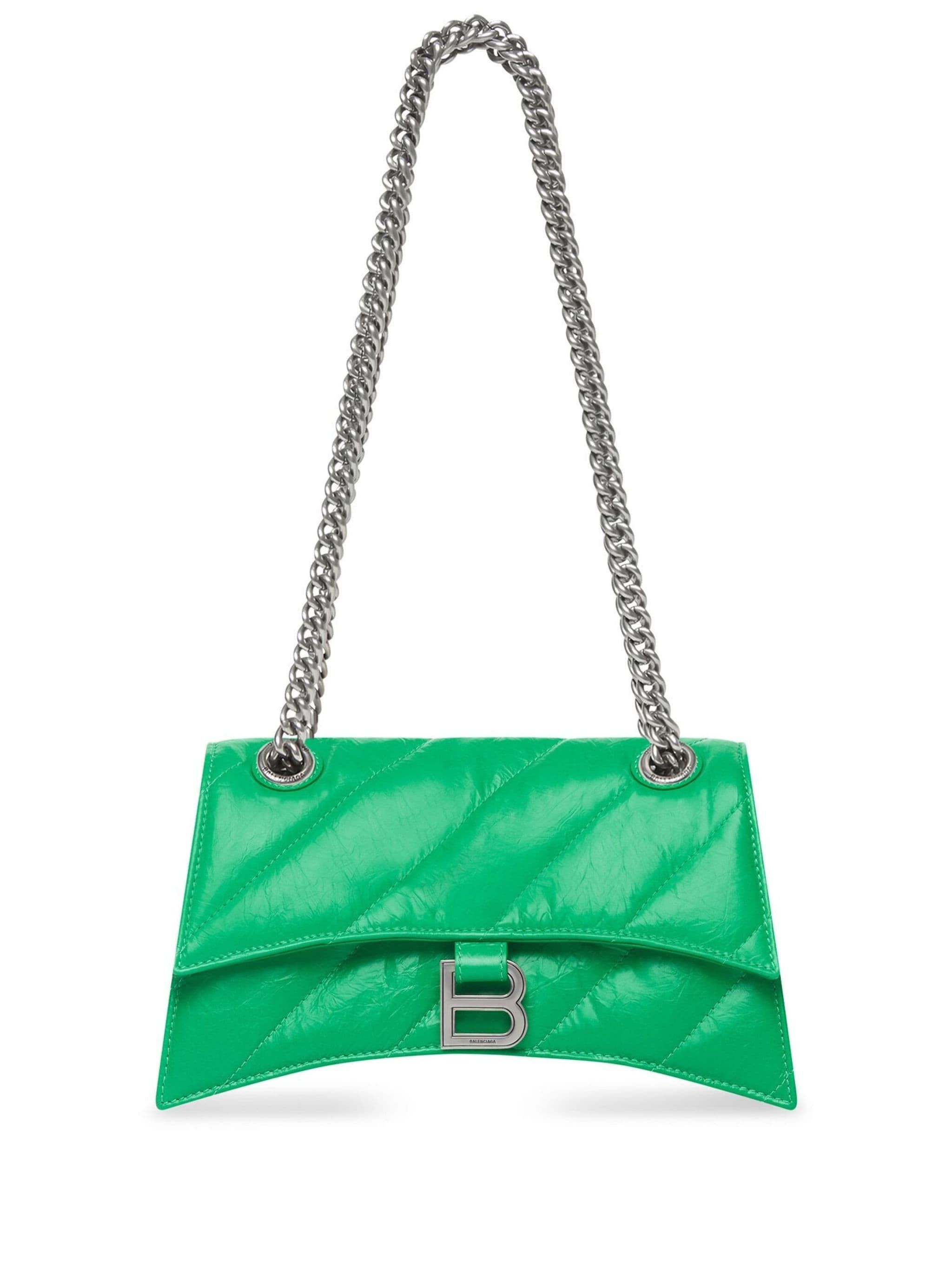 o1srvl11e0624 Size: OS / Crush Chain Bag in Green/Silver