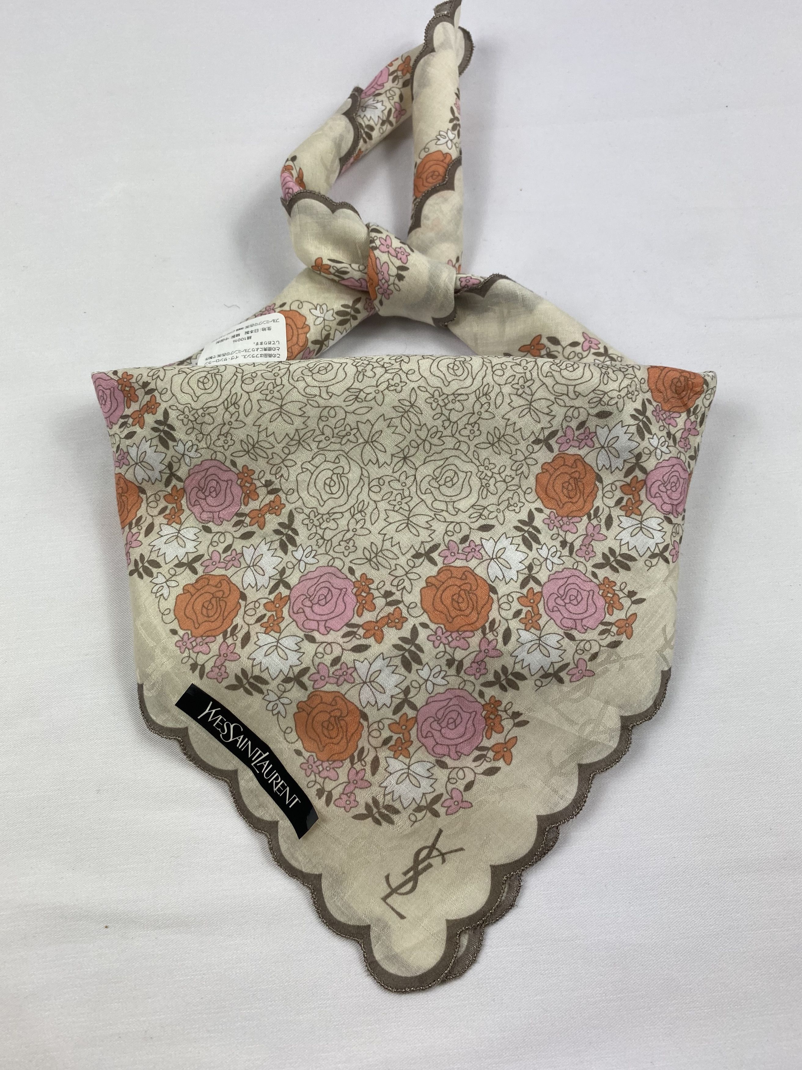 Yves Saint Laurent Yves Saint Laurent Handkerchief / Bandana / Neckerchief Size ONE SIZE - 1 Thumbnail