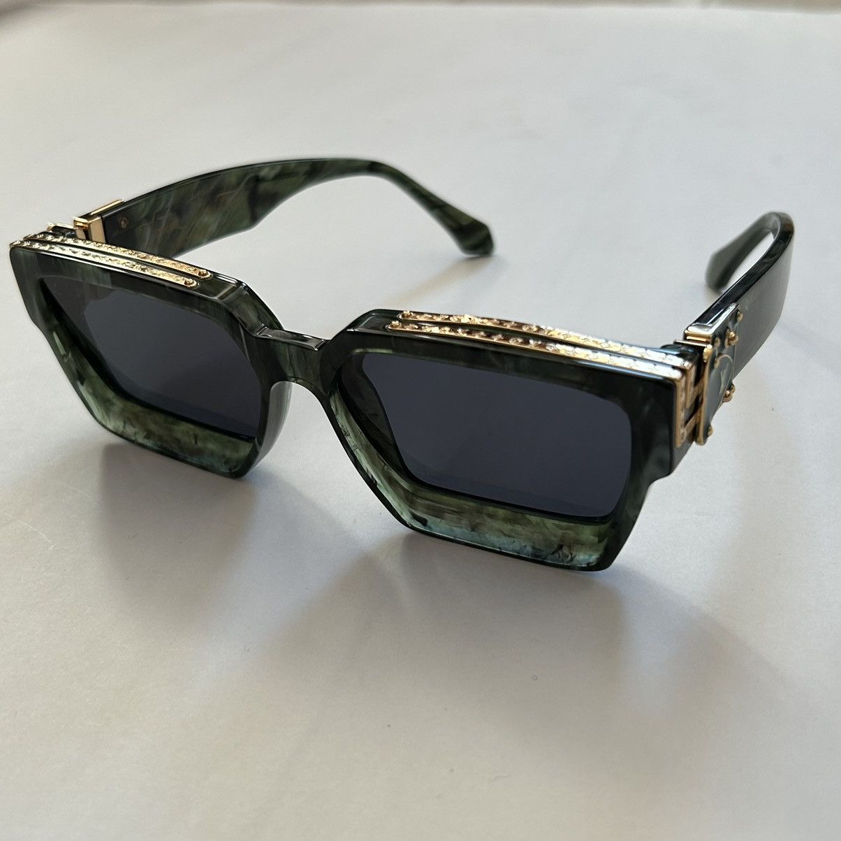 LOUIS VUITTON Acetate 1.1 Millionaires Z1167W Sunglasses Green