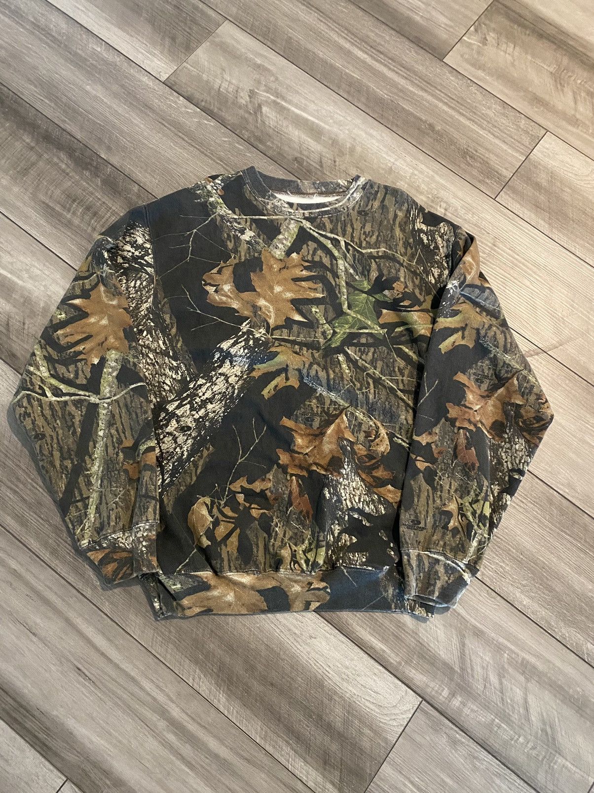 Vintage CRAZY Essential Vintage Camo Crewneck | Grailed