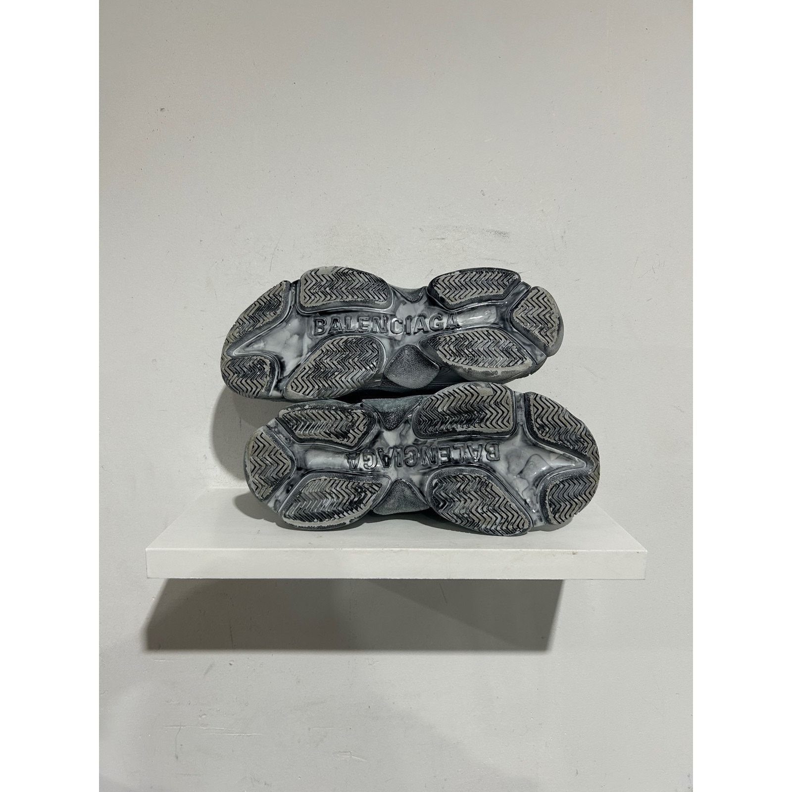 Balenciaga BALENCIAGA TRIPLE S DYED GREY SIZE 39 (EU 6) NEW Size US 6 / EU 39 - 3 Thumbnail