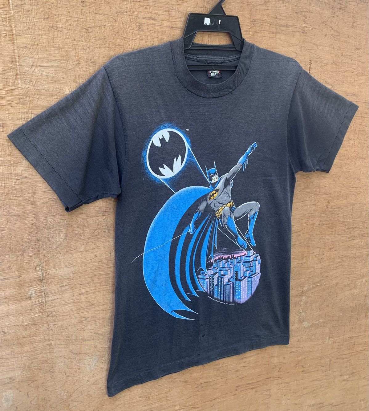 DC Comics Rare Distressed Vintage 80s Batman Superheroes DC Comic Tee Size US M / EU 48-50 / 2 - 3 Thumbnail