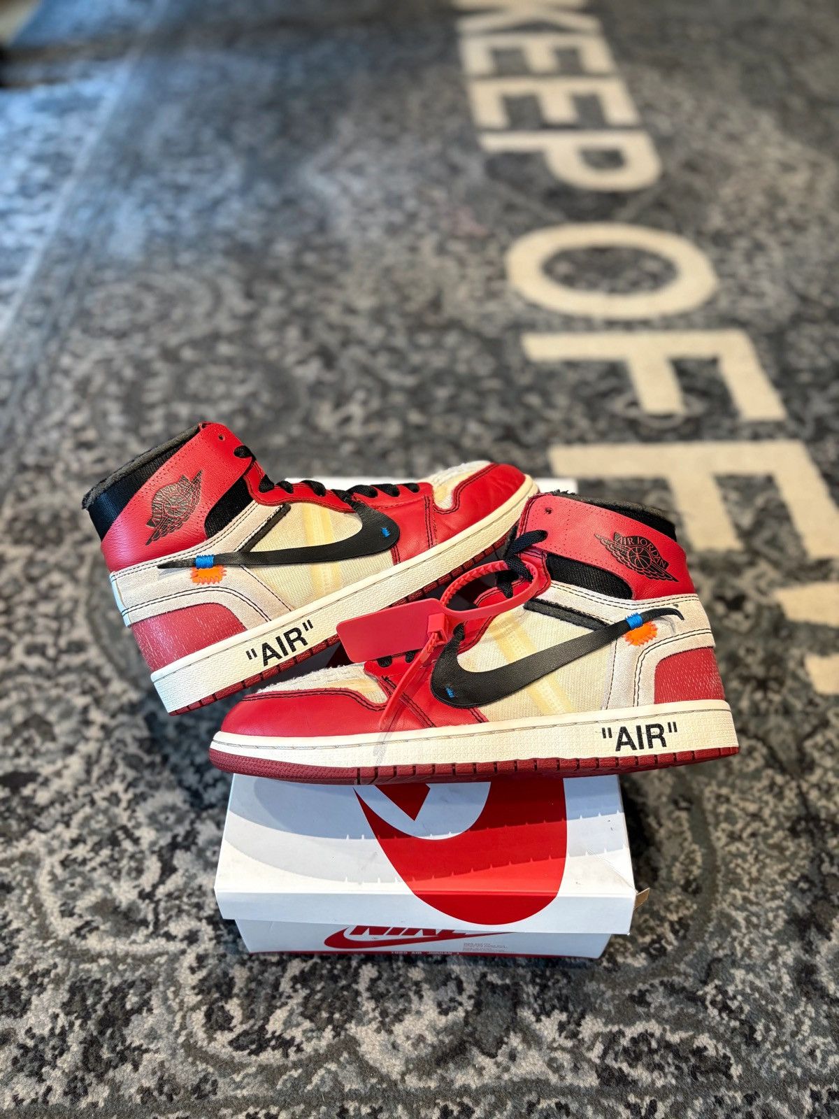 Jordan Brand × Off-White Jordan 1 High Retro Off-White Chicago PO RB Size 9 Size US 9 / EU 42 - 1 Thumbnail