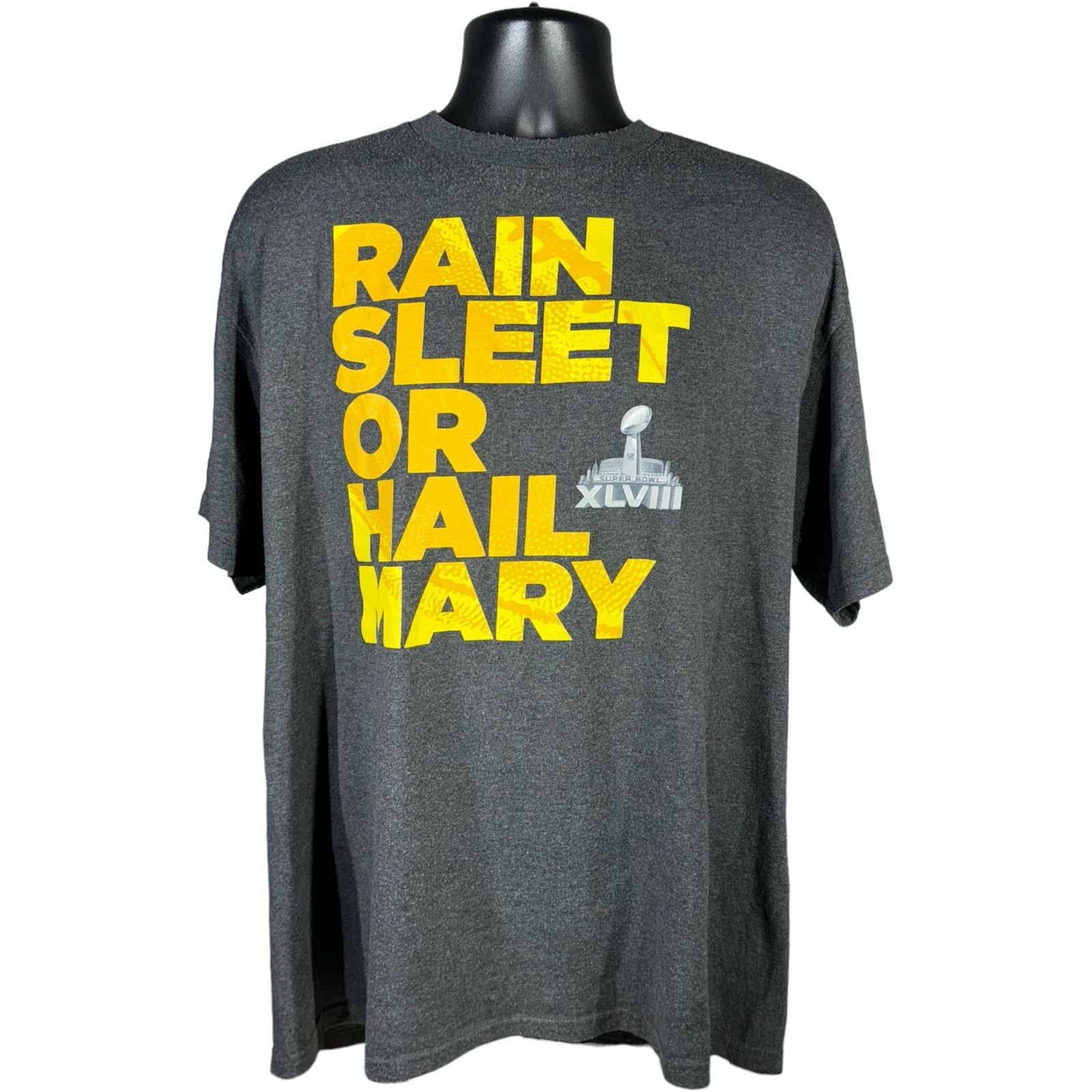NFL "Rain Sleet Or Hail Hary" Tee Size US XL / EU 56 / 4 - 1 Thumbnail