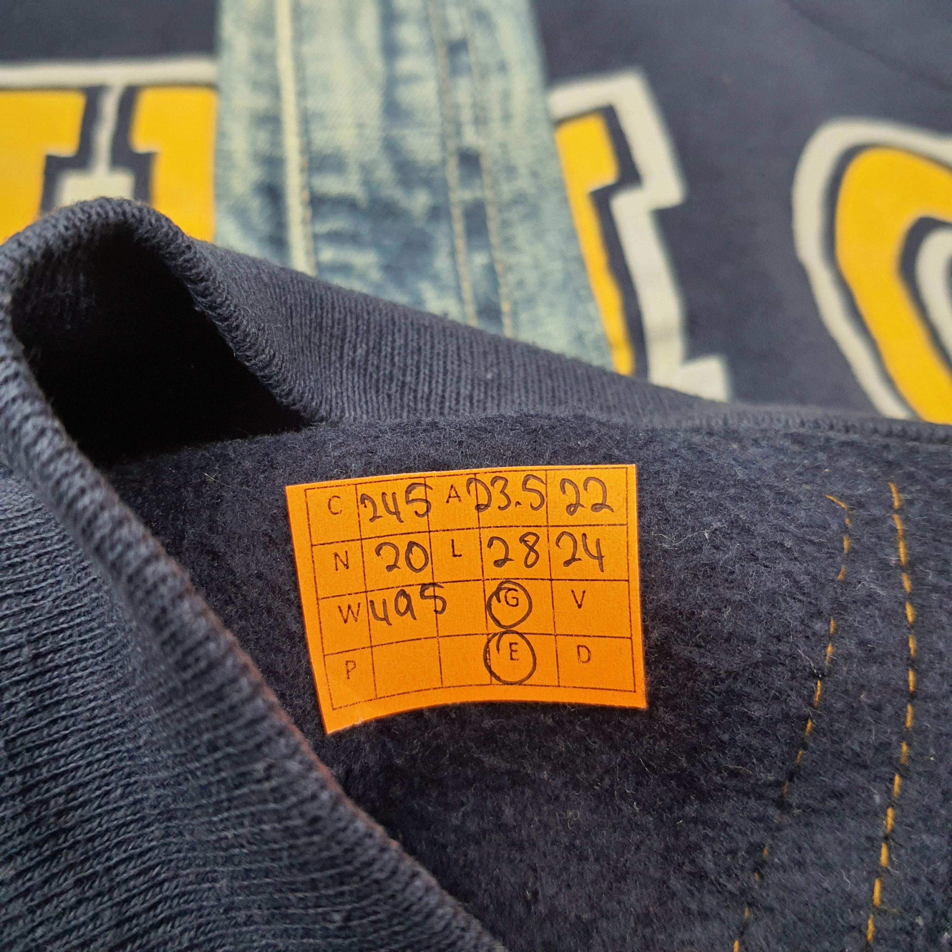 Other Vintage University of Michigan Sweatshirt C245N20 Size US L / EU 52-54 / 3 - 5 Thumbnail