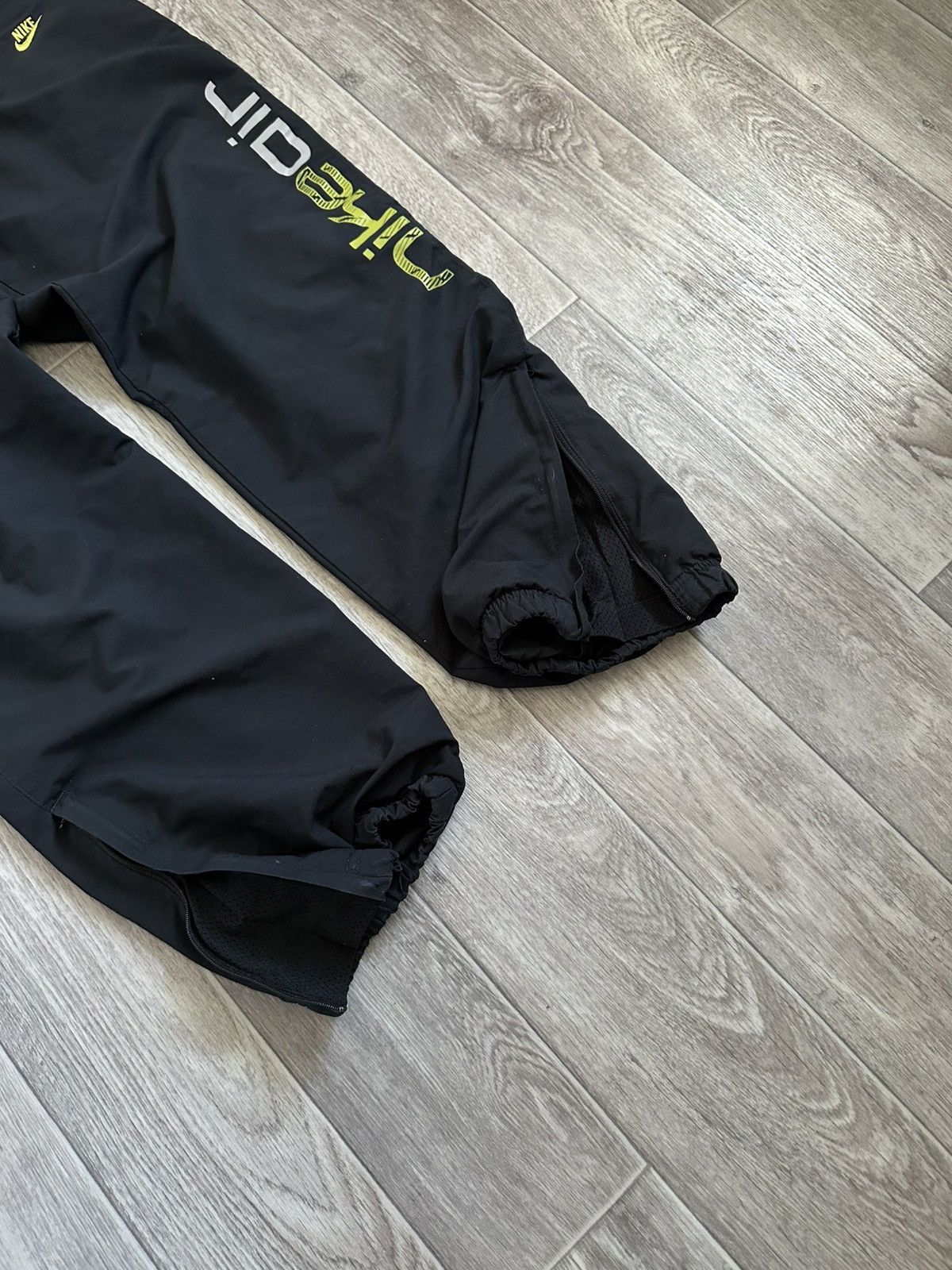 Nike × Vintage Nike Vintage 00s Air Max Drill Y2K Nylon Baggy Pants S size Size US 31 - 7 Thumbnail