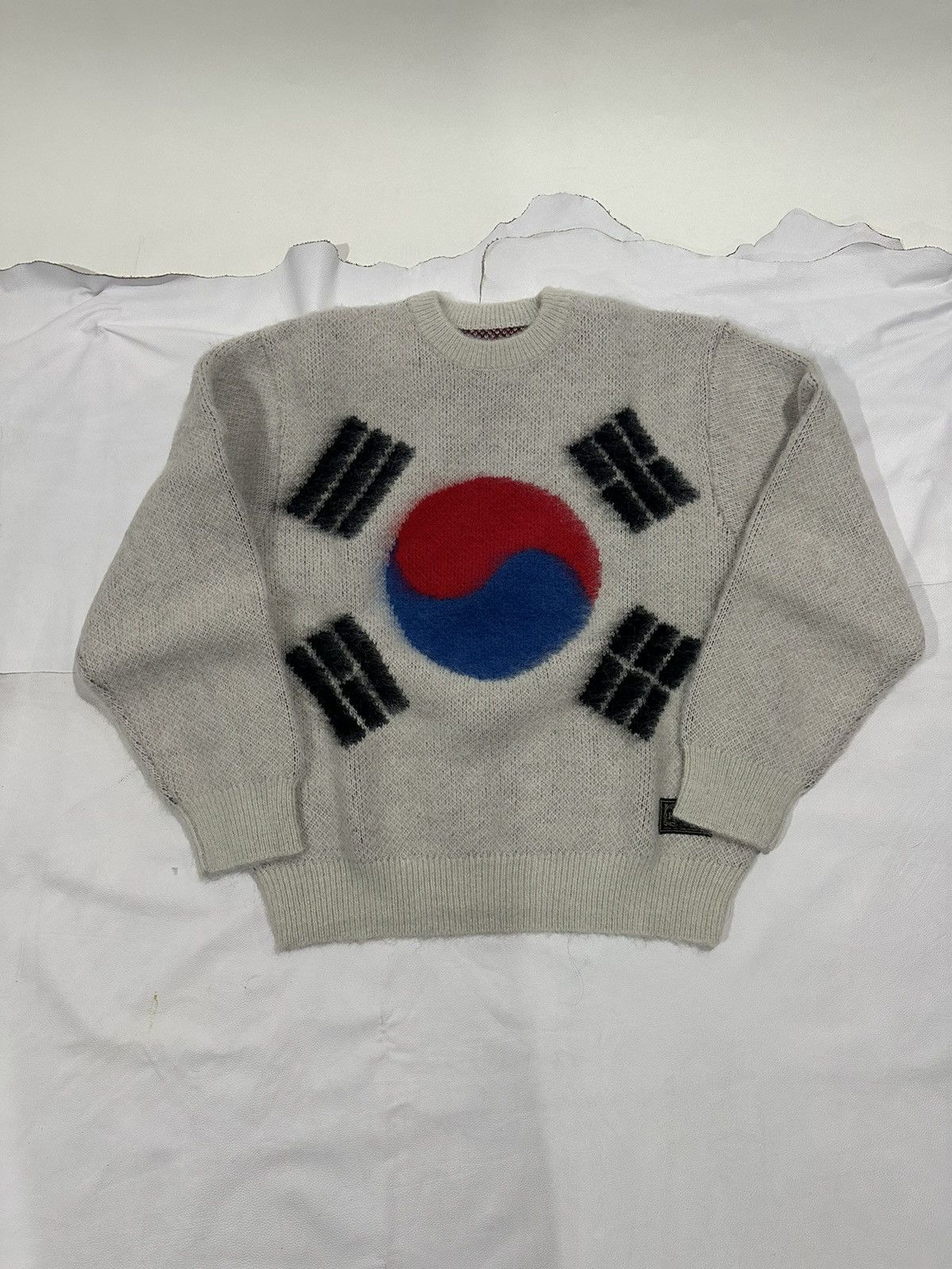 Tシャツ・カットソー Palace Hairy Flag Knit South Korea - 24FW HAIRY FLAG KNIT | PALACE SKATEBOARDS