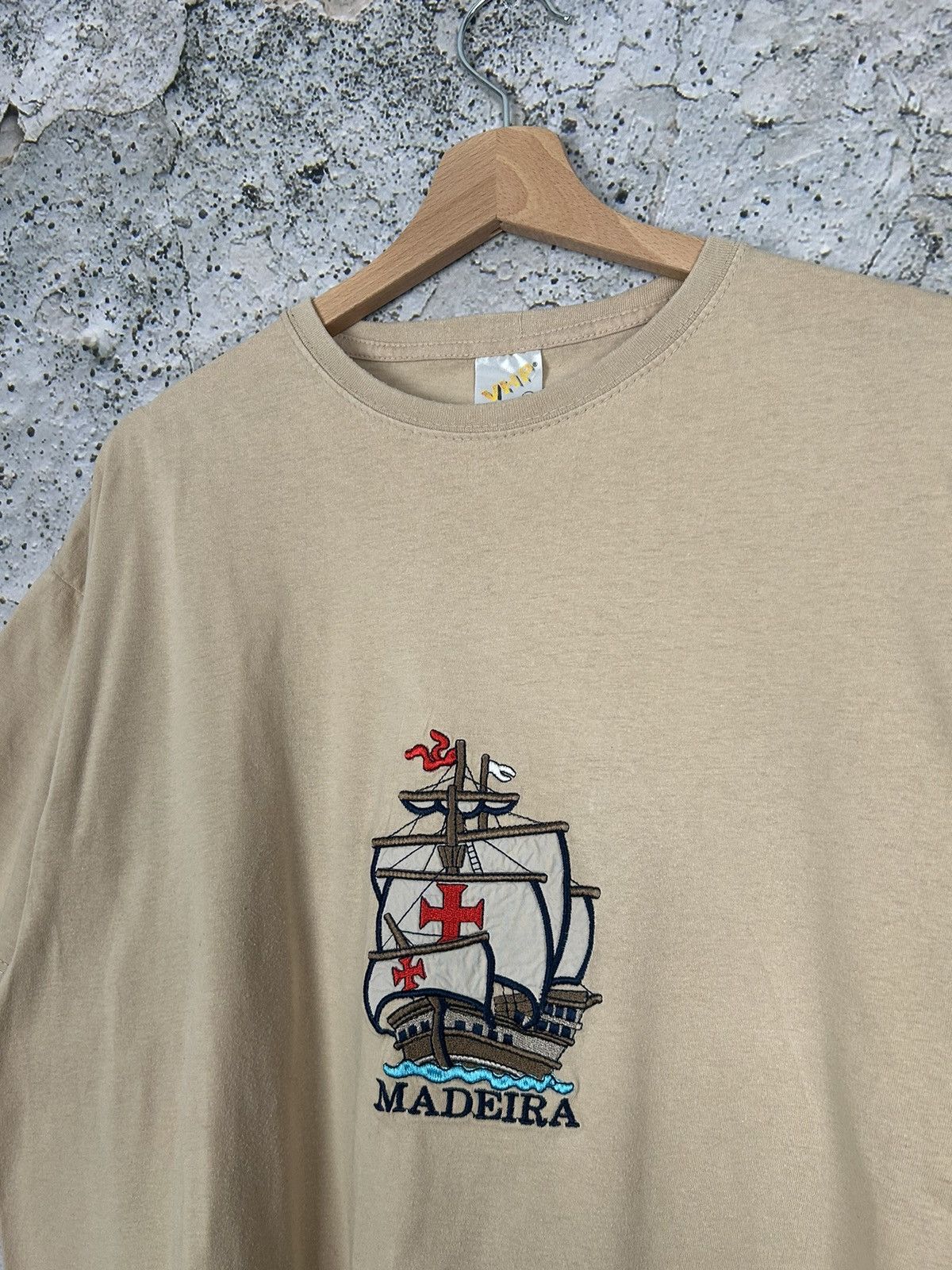 Vintage Vintage Madeira Embroidered Logo Boxy Graphic Tee 90s Size US XXL / EU 58 / 5 - 3 Thumbnail