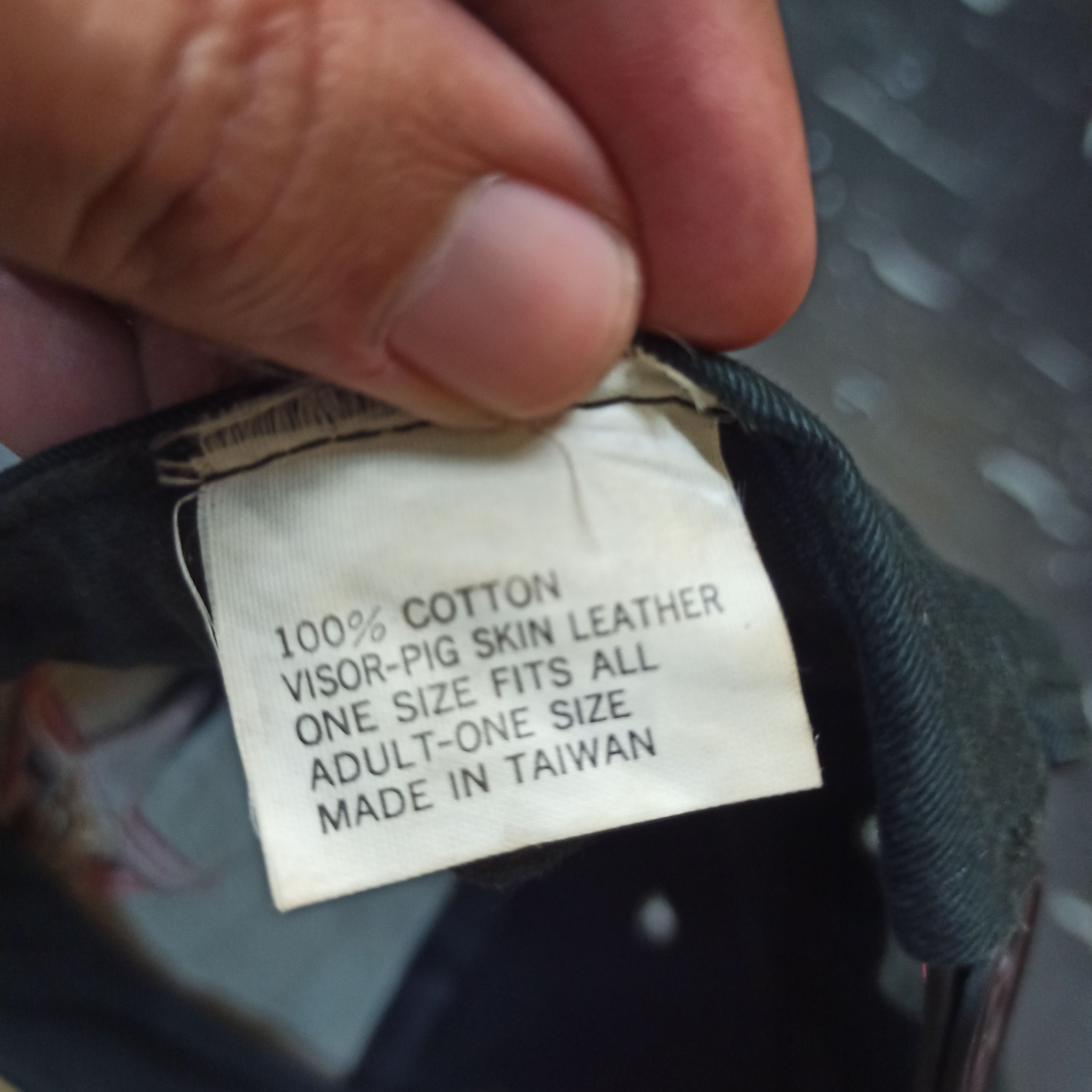 Marlboro Vintage Asia Marlboro Big Logo Leather Cap Size ONE SIZE - 6 Thumbnail