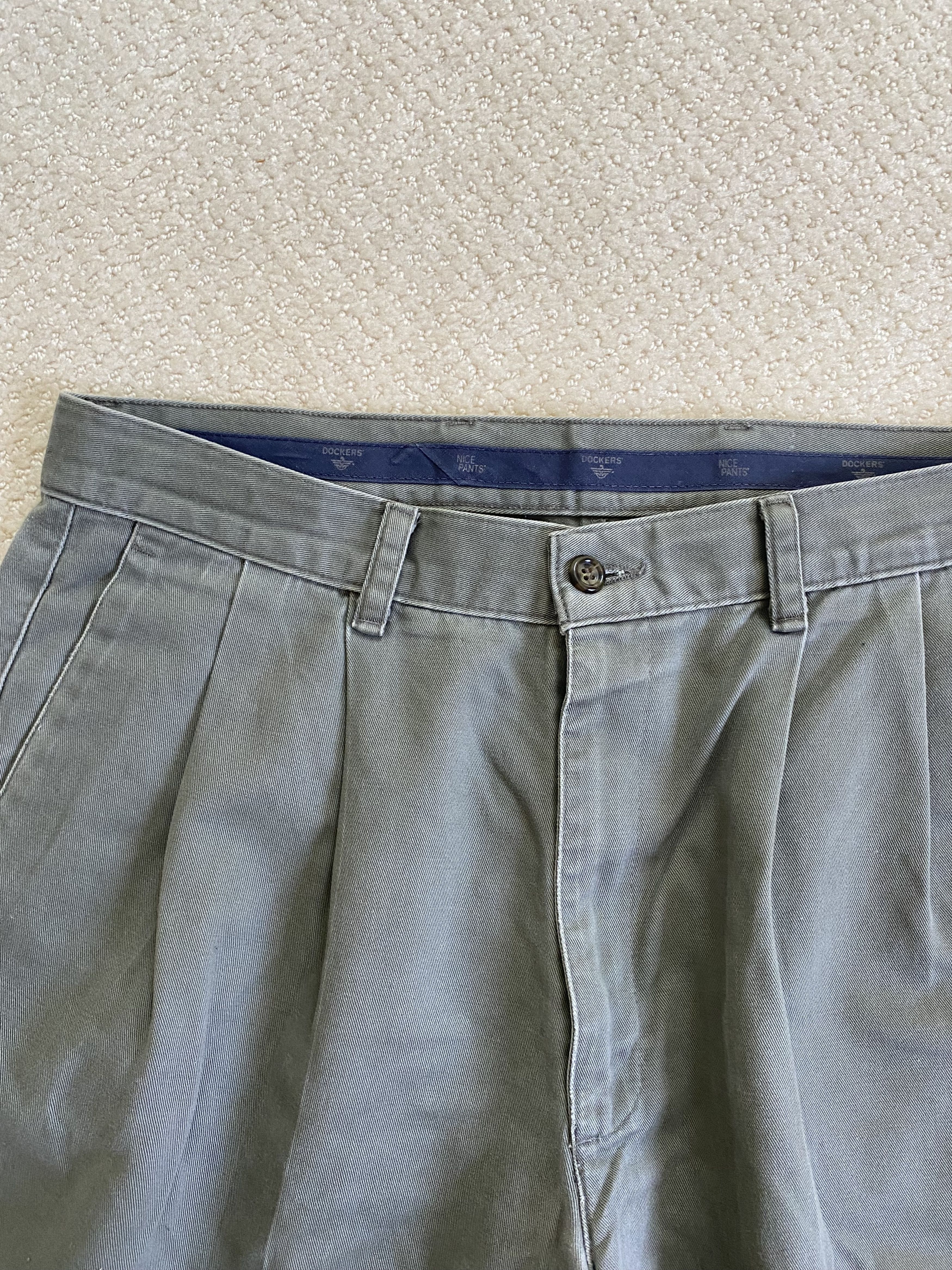 Dockers Dockers Pleated Khaki Pants Size US 34 / EU 50 - 2 Thumbnail