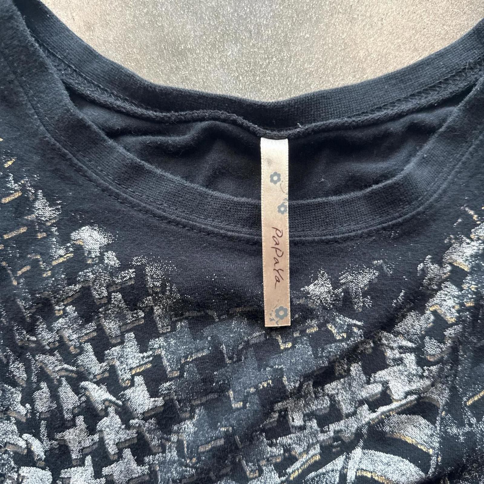 Other Papaya "Bandanna" Long Sleeve Top With Silver & White Print Size S / US 4 / IT 40 - 4 Thumbnail