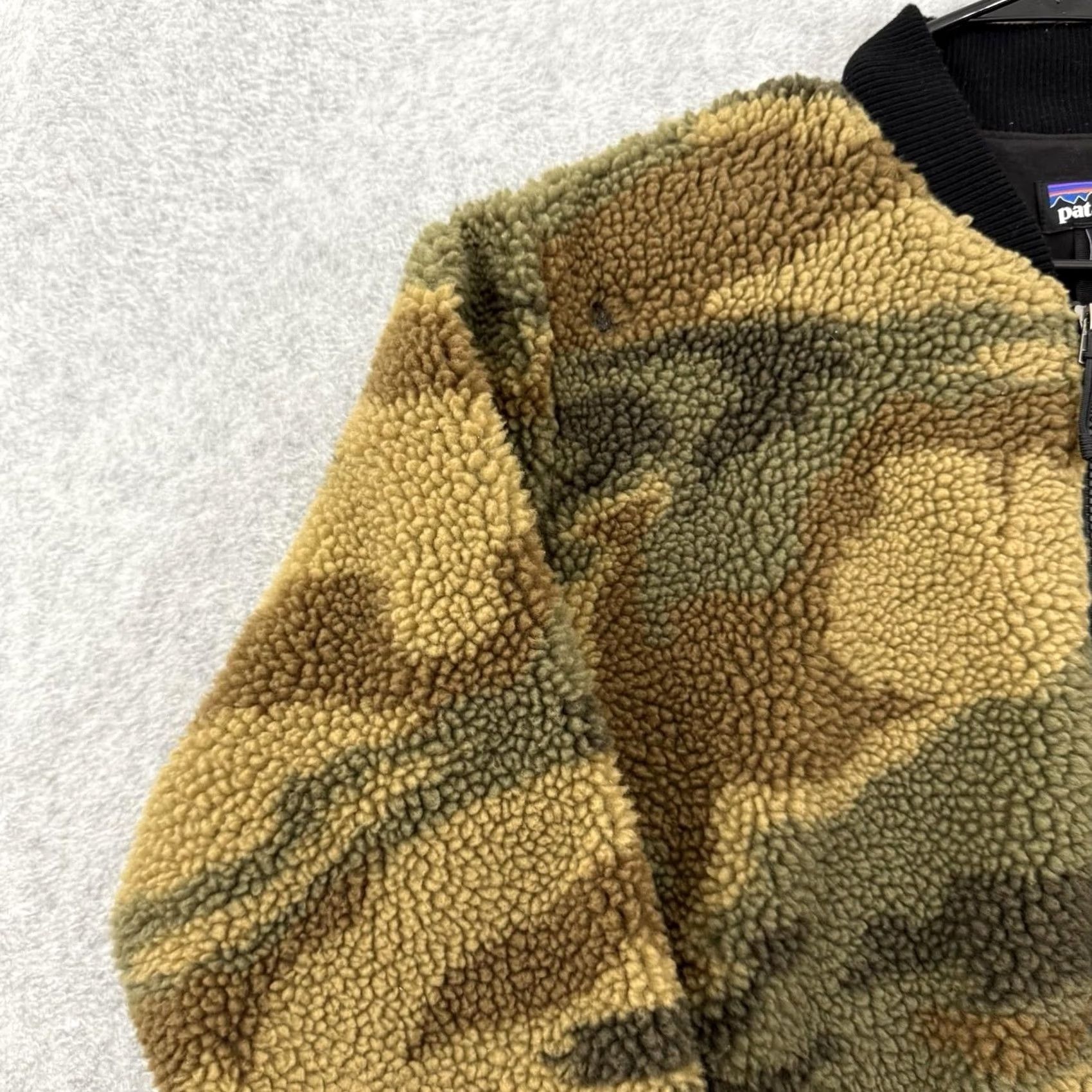 Patagonia Patagonia Retro-X Jacket Mens M Camouflage Brown Zip Coat Stand-Up Collar Fleece Mid-Length Full Zip Embroidered Logo Outdoor Classic Retro-Style Coat Size US M / EU 48-50 / 2 - 4 Thumbnail