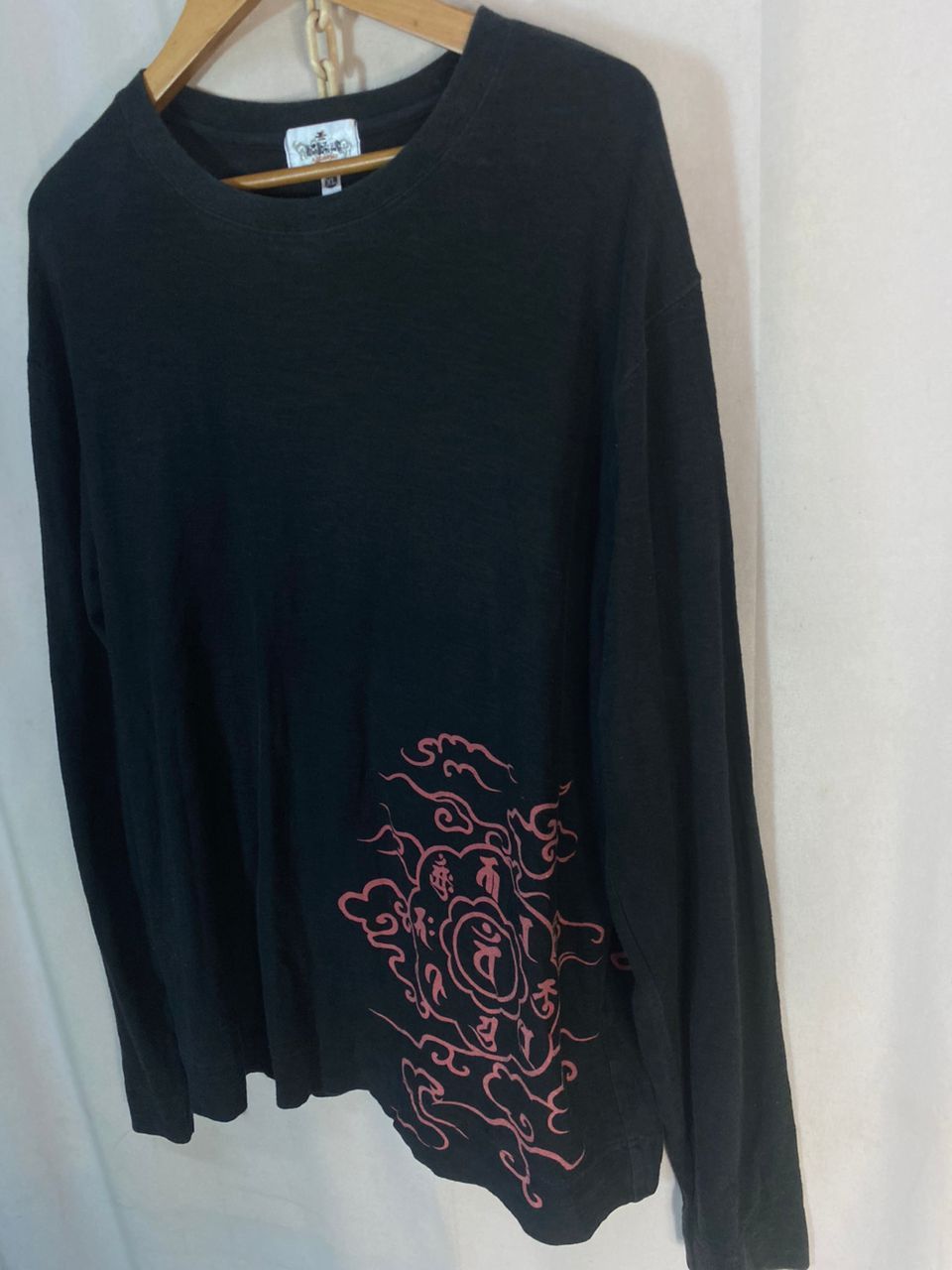 Japanese Brand Karakuri tamashi embroidered koi fish long sleeve tshirt Size US L / EU 52-54 / 3 - 3 Thumbnail