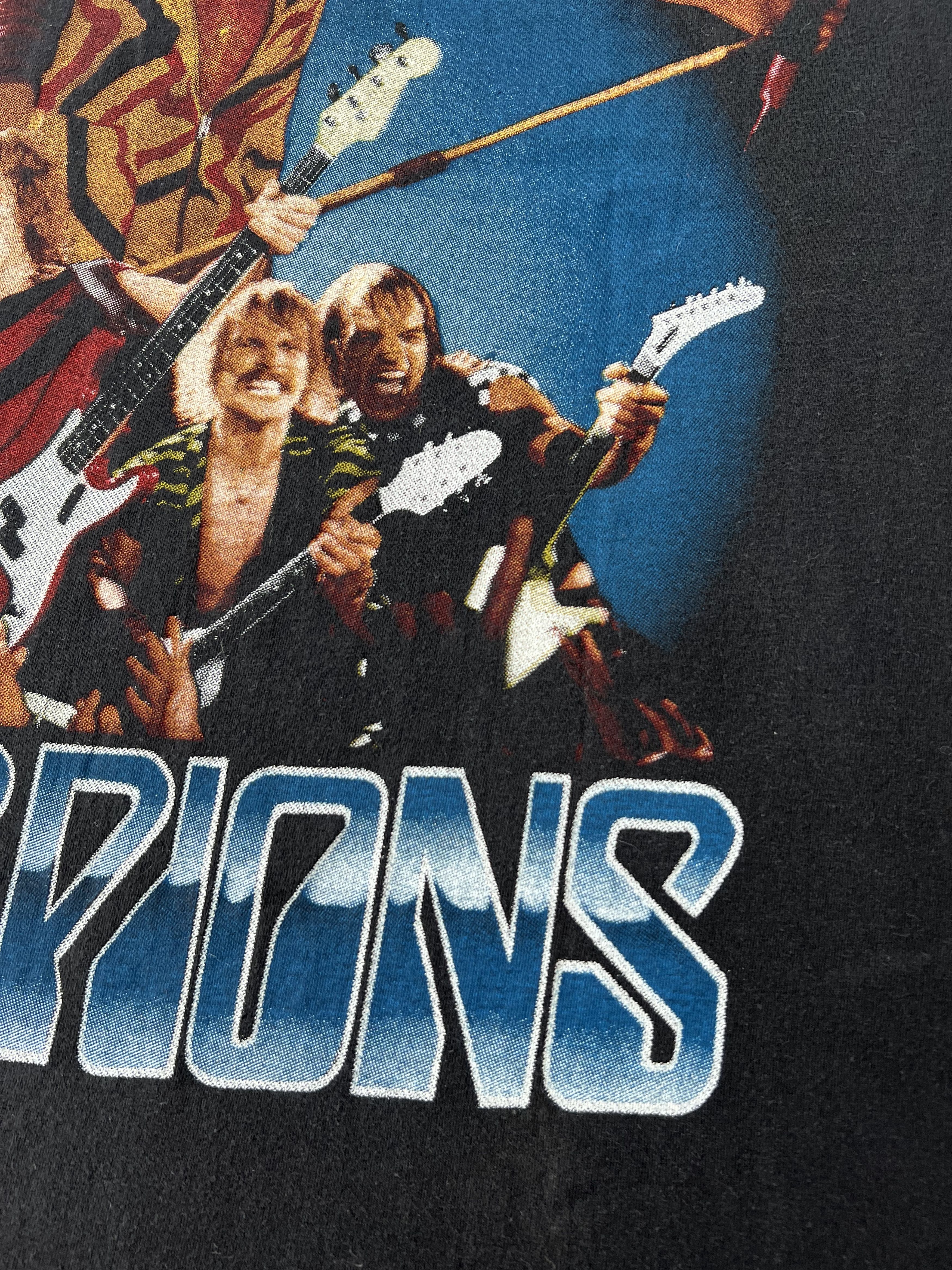 Band Tees Vintage 90s Scorpions Rock Band Black T-shirt Size US L / EU 52-54 / 3 - 19 Thumbnail