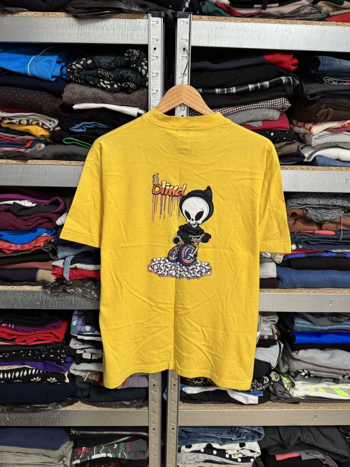 Blind Skateboards Vintage Blind Skateboards Streetwear Graphic T Shirt Size XL Size US XL / EU 56 / 4 - 1 Thumbnail