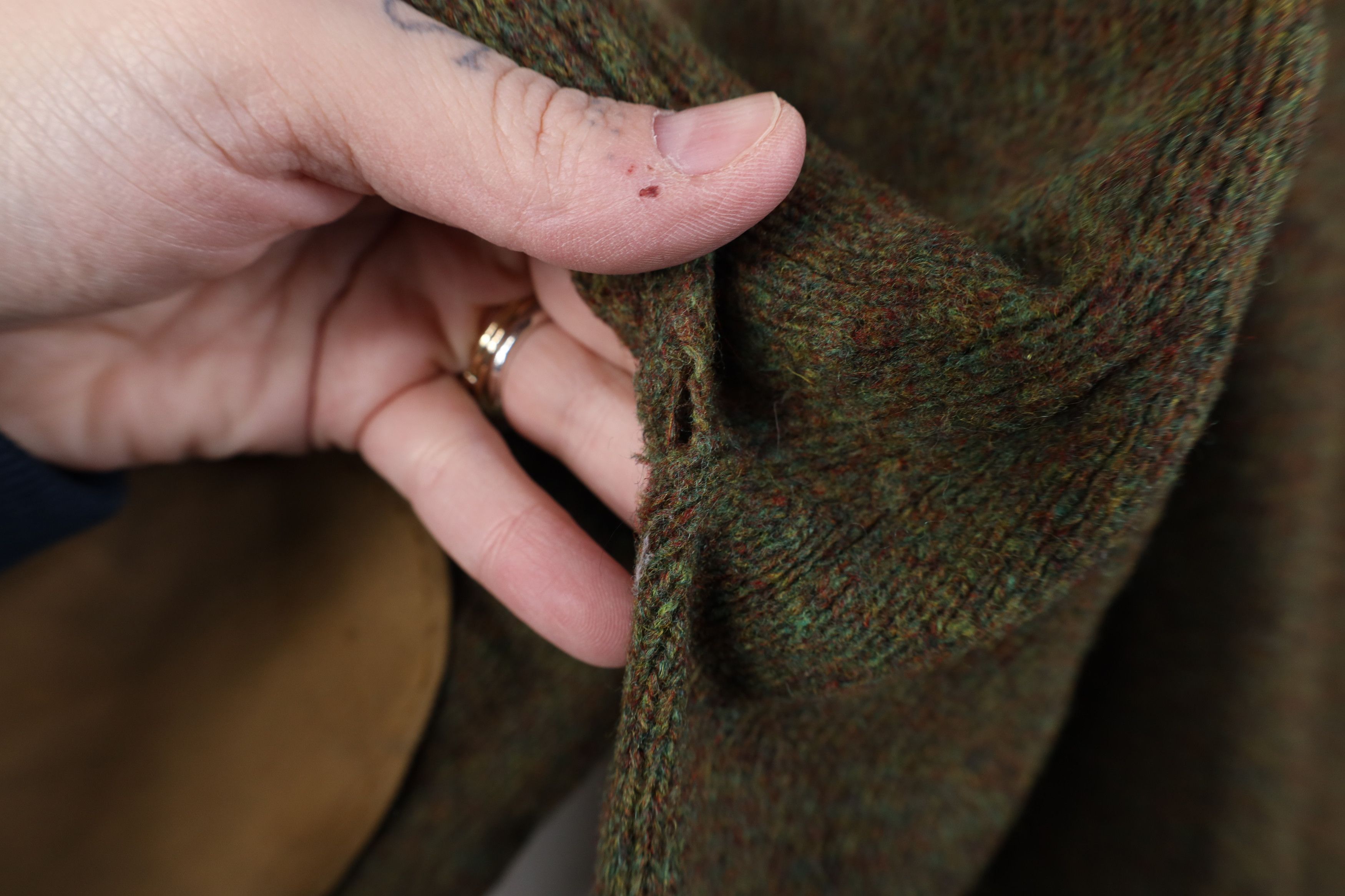 Vintage Vintage 50s Fleck Elbow Patch Wool Knit V-Neck Sweater Size US XL / EU 56 / 4 - 7 Thumbnail