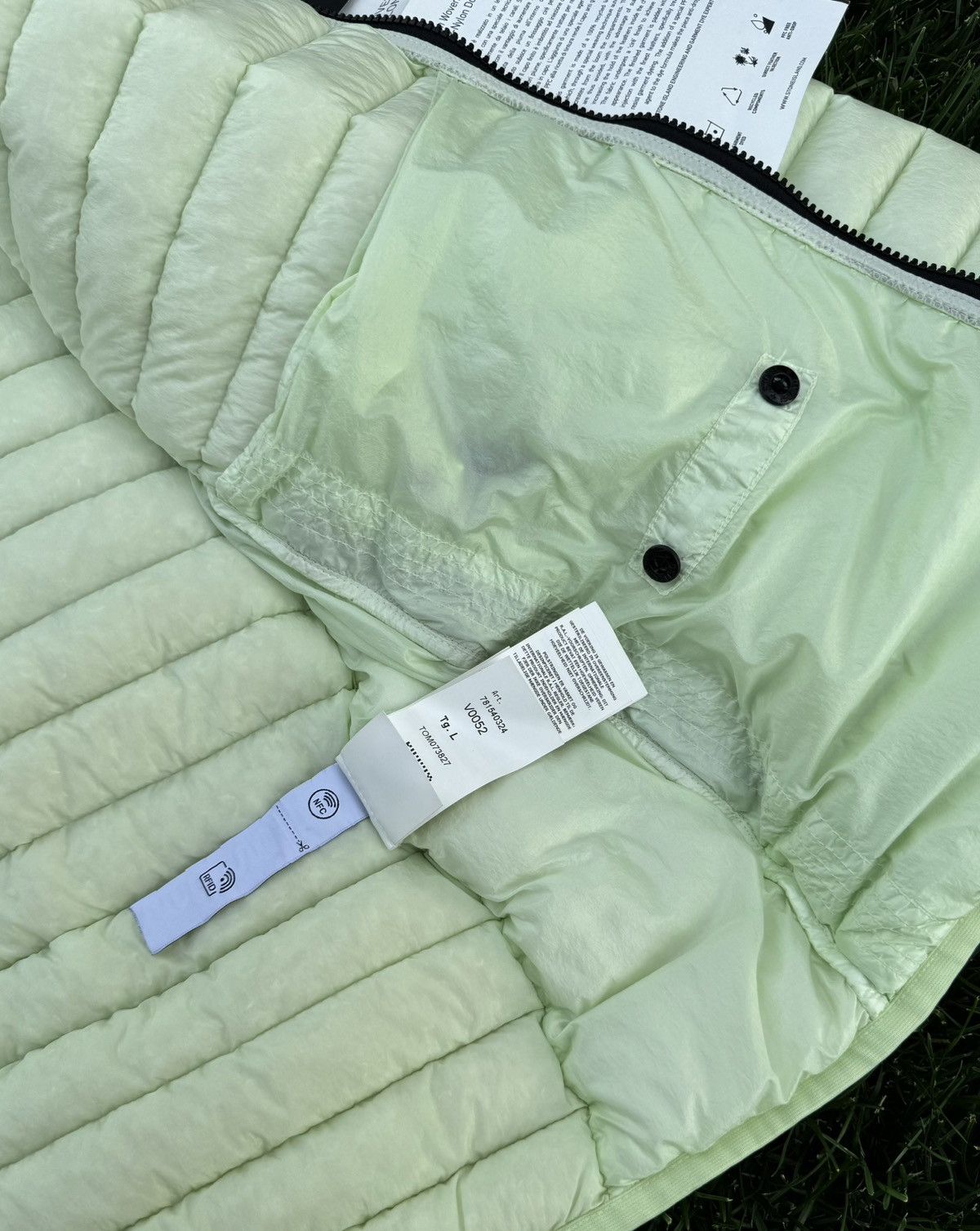 Stone Island Stone Island Jacket R-Nylon Down-Tc Size US L / EU 52-54 / 3 - 12 Thumbnail