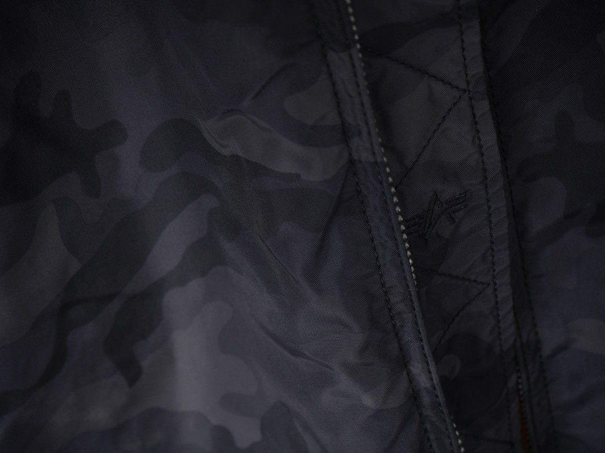 Alpha Industries Alpha Industries Camo Bomber Jacket L Size US XL / EU 56 / 4 - 4 Thumbnail