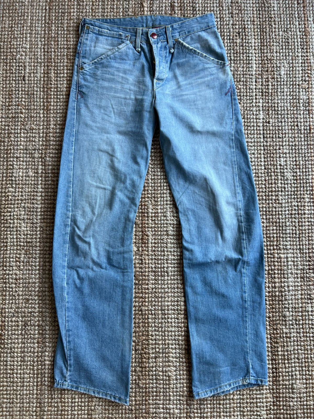 Levis Engineered Twisted Jeans Tag W28 Actual 31x32.5