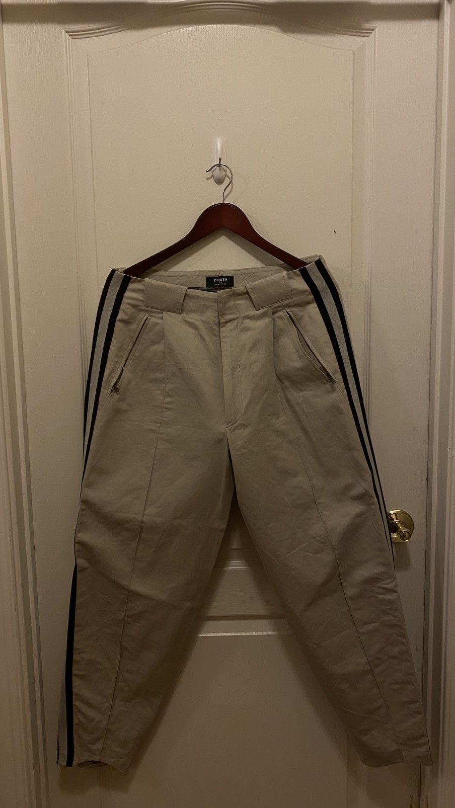 Ports 1961 Ports 1961 Side Stripe Trousers Beige Made in Italy Size US 32 / EU 48 - 1 Thumbnail