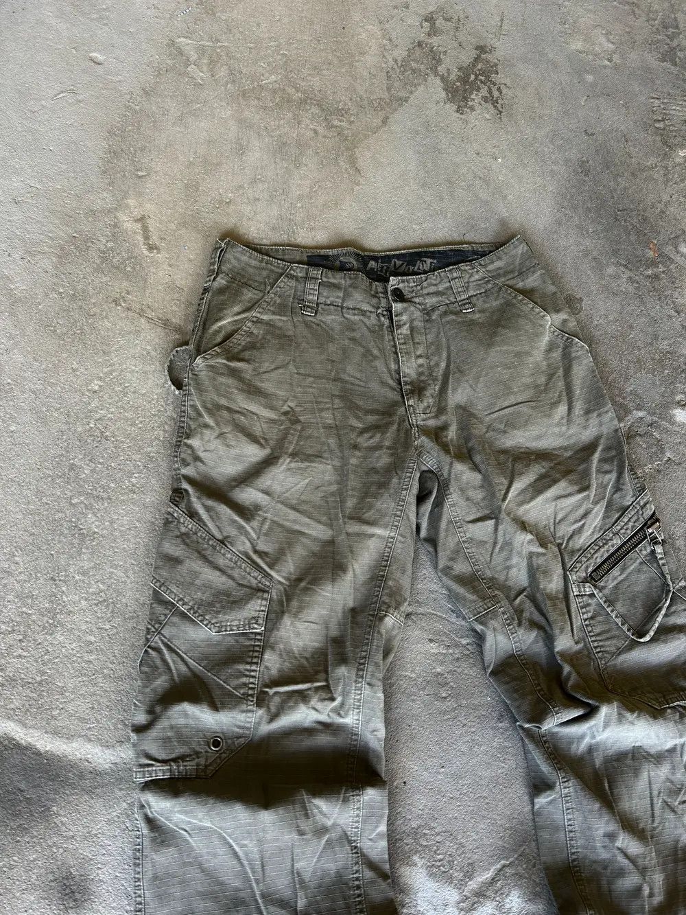 Japanese Brand Vintage Balenciaga Junya Watanabe Bondage Cargo Pant Size US 30 / EU 46 - 7 Thumbnail