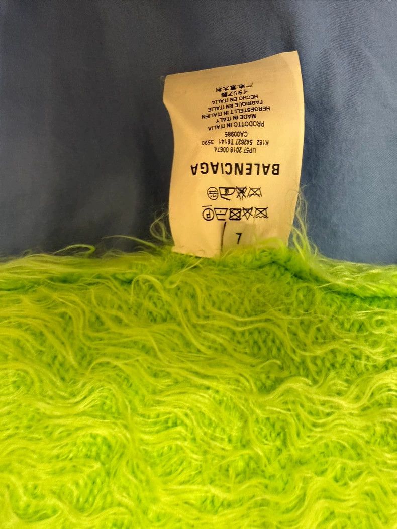 Balenciaga Balenciaga Fluorescent green tights are very elastic. Size L / US 10 / IT 46 - 4 Thumbnail