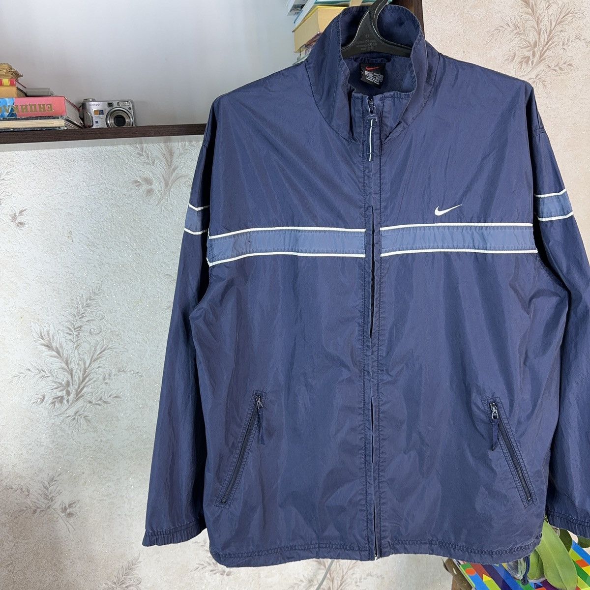 Nike × Vintage Vintage Nike Track Jacket 90s Blue Swoosh Zip Up Nylon Sz M Size US M / EU 48-50 / 2 - 5 Thumbnail