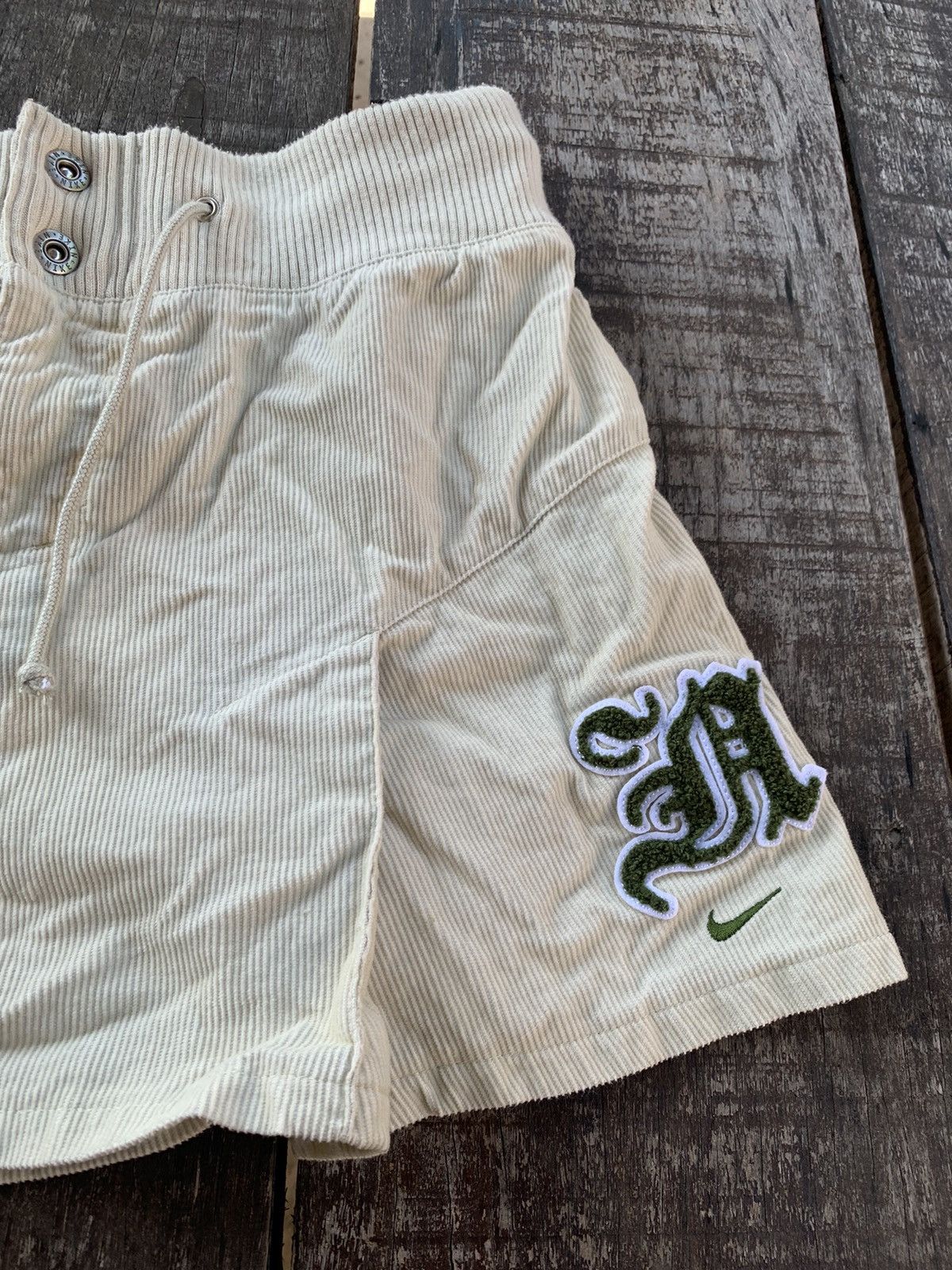Nike Nike mini skirt nice design Size 28" / US 6 / IT 42 - 3 Thumbnail
