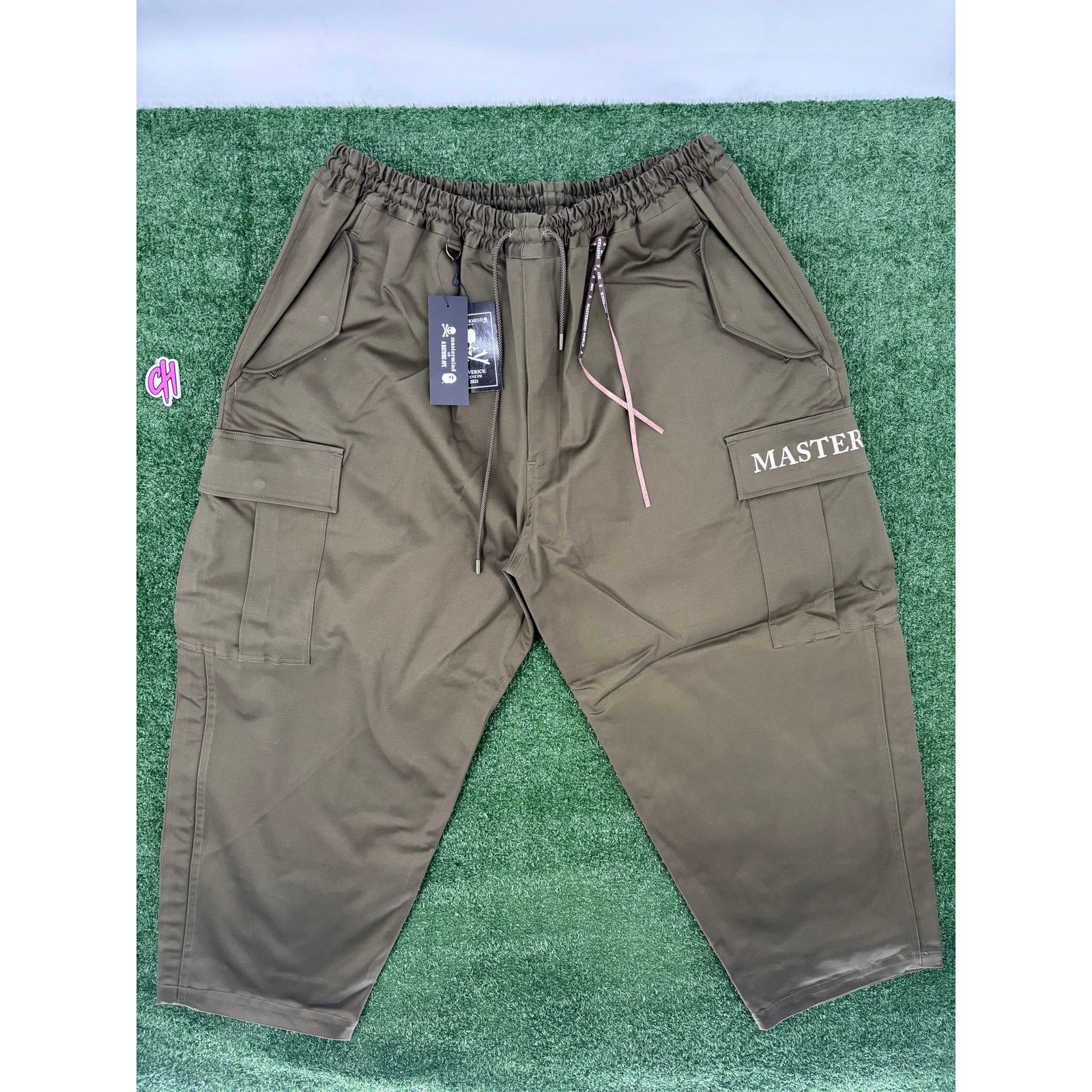 Mastermind Japan Mastermind World Parachute Olive Cargo Pants Size Medium Size US 32 / EU 48 - 2 Thumbnail