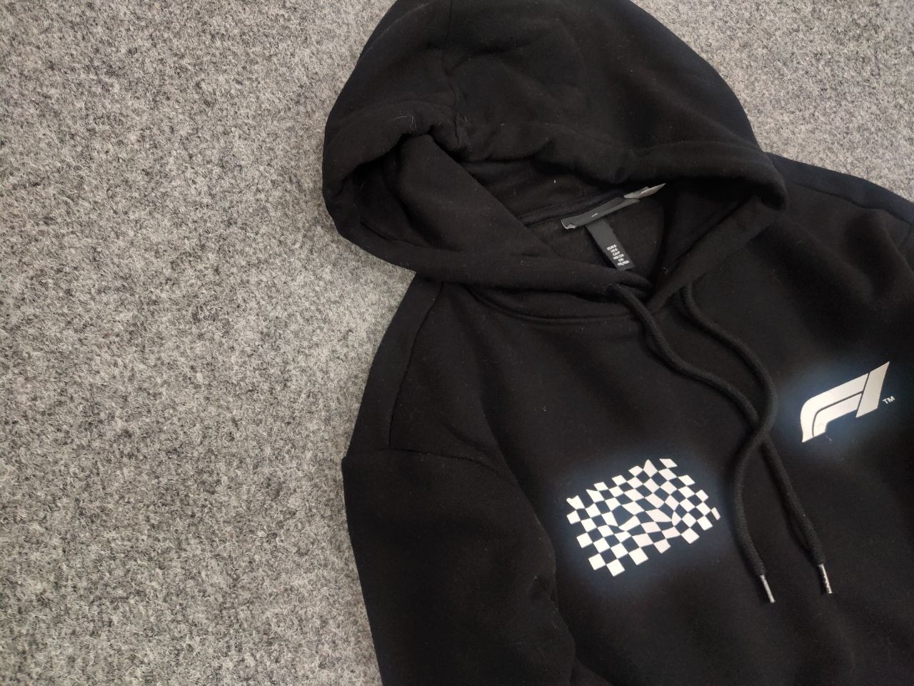Formula 1 Formula 1 Classic Racing H&M logo Black Hoodie Size US S / EU 44-46 / 1 - 7 Thumbnail