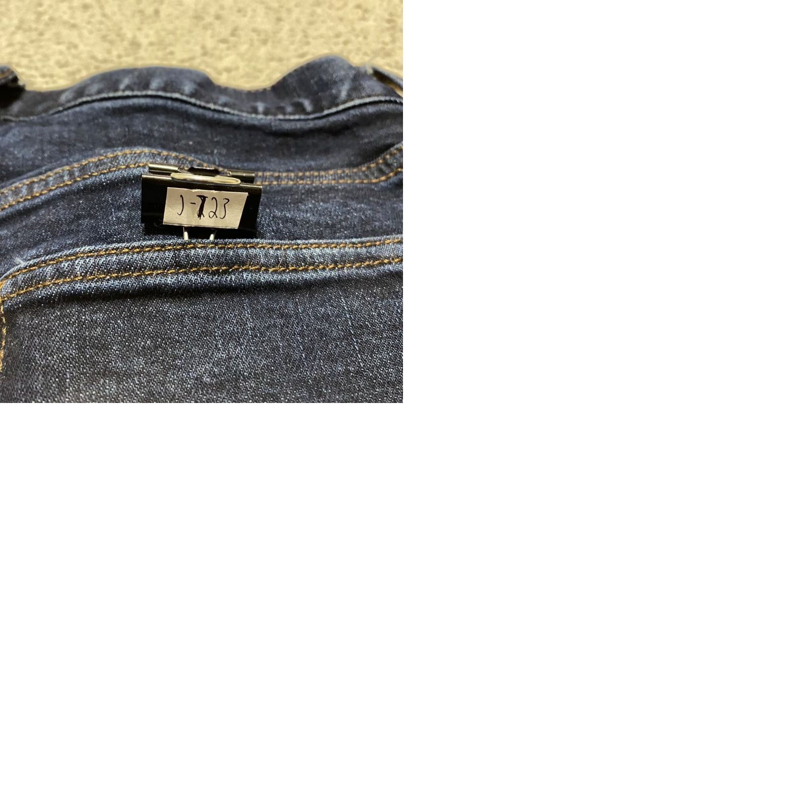Gap Gap Jeans Mens Slim 30x32 Blue Denim Dark Wash Skinny Rise Mid 10-12 in 5-Pocket - Inseam 29 in Gap 1969 Men’s Jeans Size US 28 / EU 44 - 9 Thumbnail