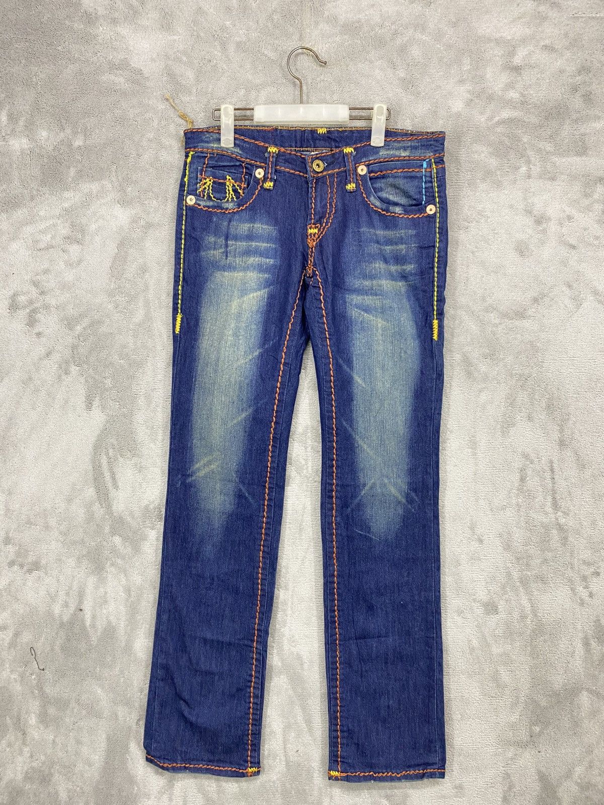 True Religion RARE🔥TRUE RELIGION BILLY BIG T “MADE IN USA” Size US 30 / EU 46 - 2 Thumbnail