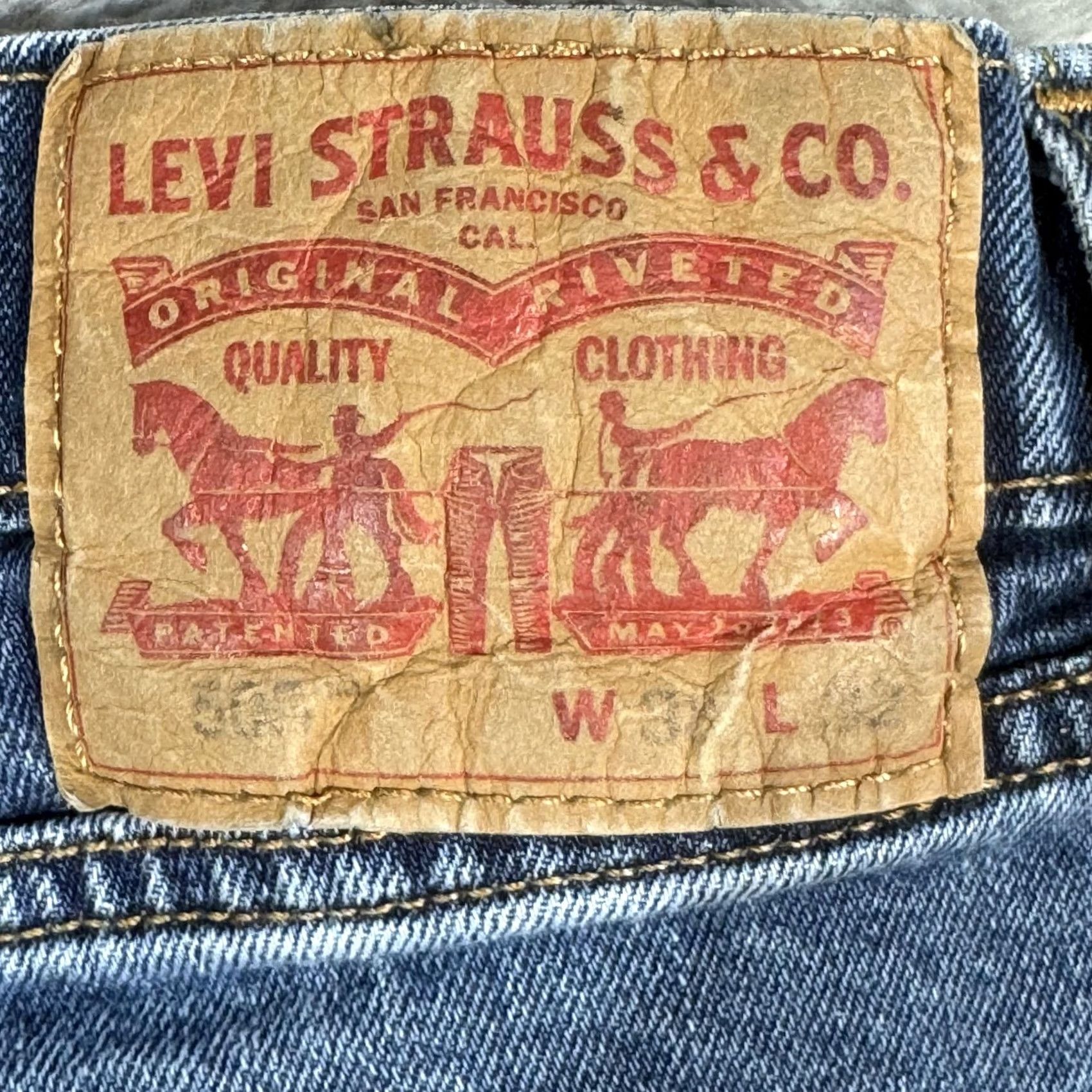 Levi's Levi's 505 Jeans Mens 38x32 Blue Denim Straight Leg Classic Fit Medium Wash Size US 38 / EU 54 - 4 Thumbnail