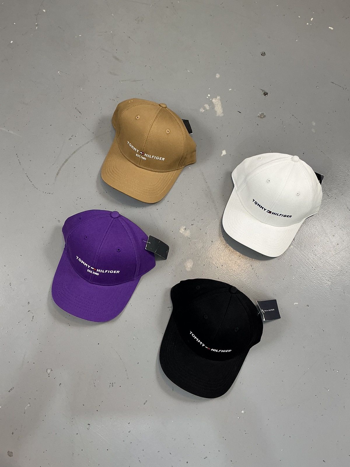 Tommy Hilfiger × Vintage Bundle of 4 deadstock Tommy Hilfiger cap Size ONE SIZE - 1 Thumbnail