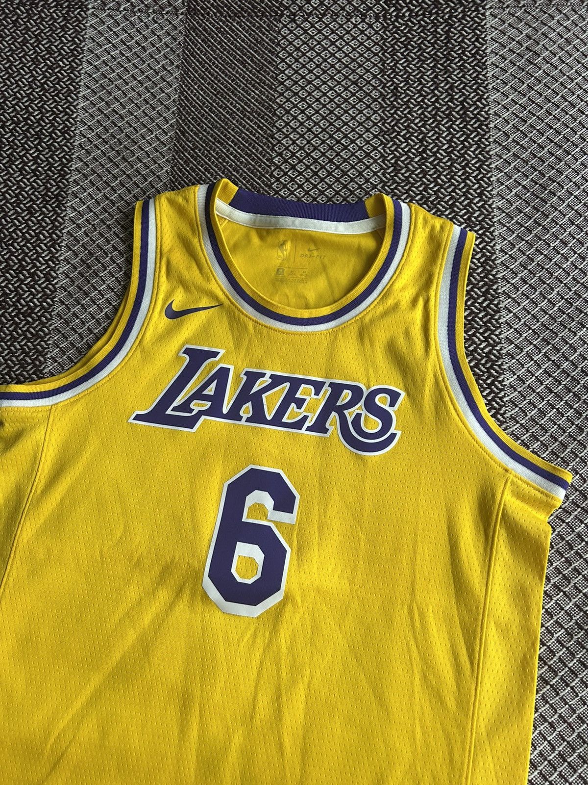 Nike Nike Lakers 6 James Women & Kids Jersey NBA 2021 Sportswear Size US XS / EU 42 / 0 - 4 Thumbnail