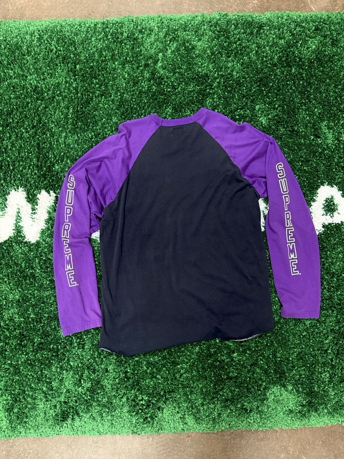 Supreme Supreme Hourglass Raglan Long Sleeve Top Sz. XL Black Purple Size US XL / EU 56 / 4 - 7 Thumbnail