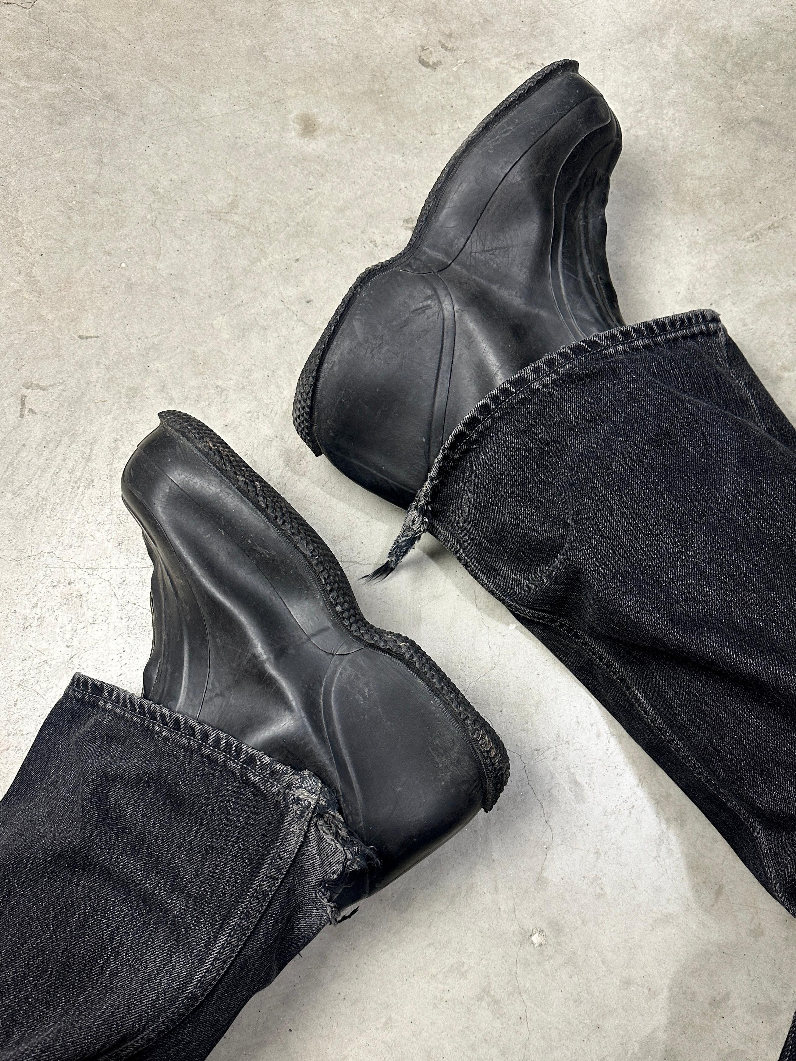 Vintage Minimal black rubber rain boots with industrial aesthetic Size US 9.5 / EU 42-43 - 1 Thumbnail