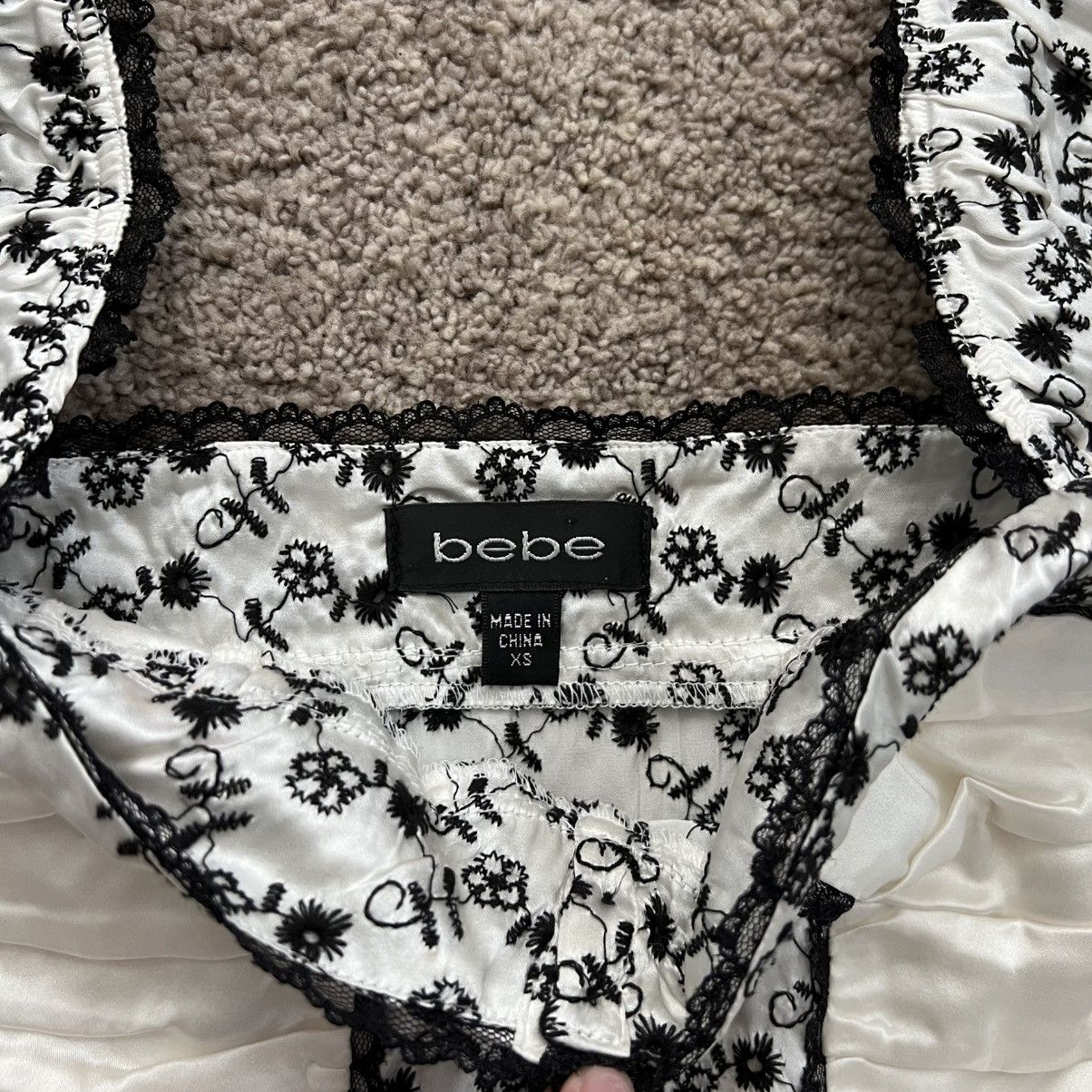 Bebe Bebe White Milkmaid Corset Top Size XS / US 0-2 / IT 36-38 - 2 Thumbnail