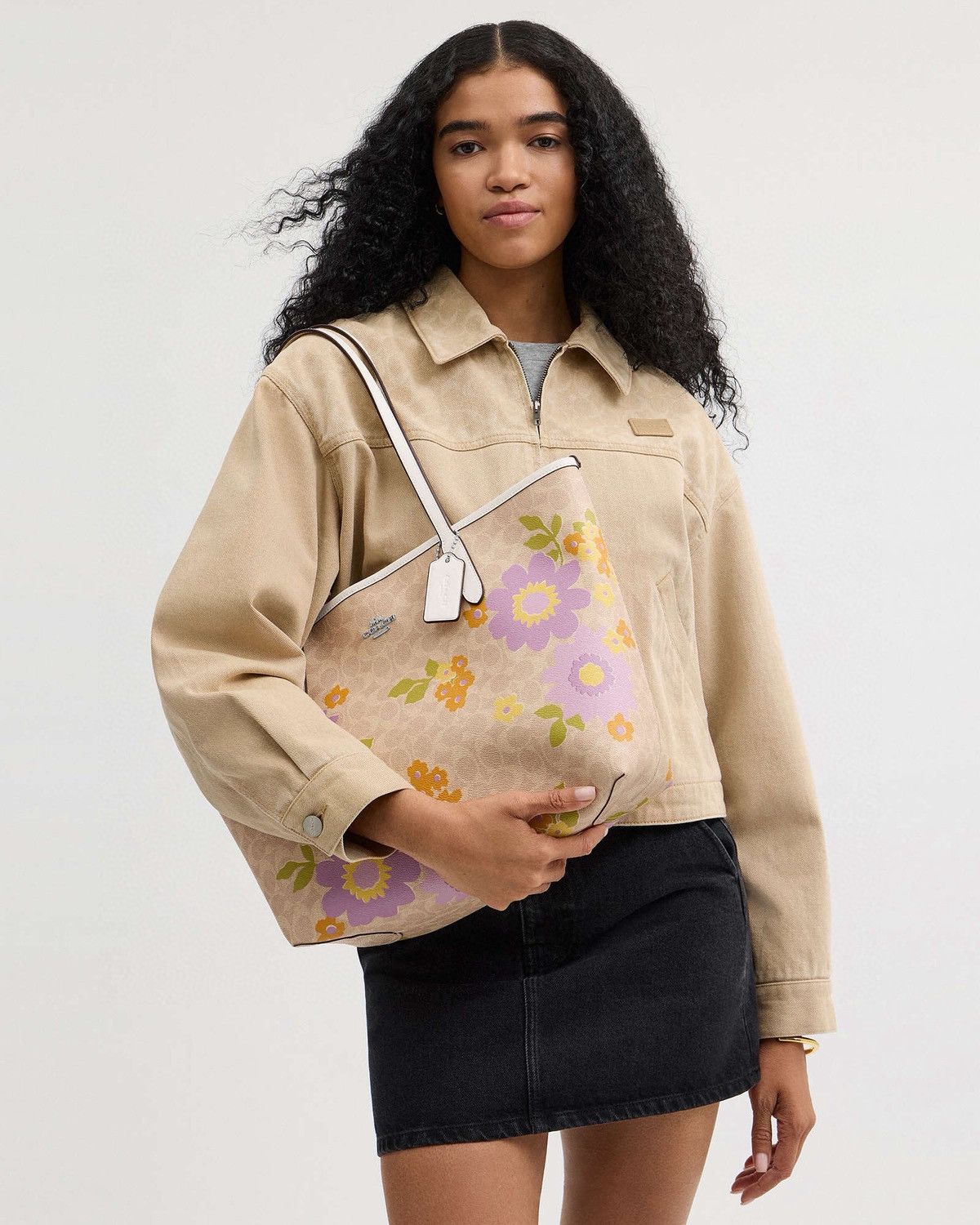Coach NWT COACH City Tote Bag Signature Canvas With Floral Print Size ONE SIZE - 7 Thumbnail