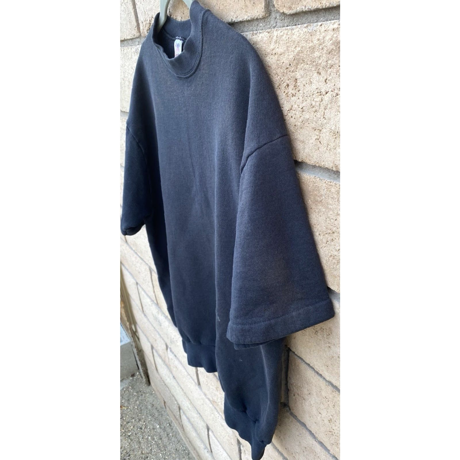 Fruit Of The Loom VINTAGE Fruit of the Loom Sweatshirt Short Sleeve XL Black Mens Pullover Vintage Cotton Blend Distressed Paint Likely Fading Ladies? Size US XL / EU 56 / 4 - 6 Thumbnail