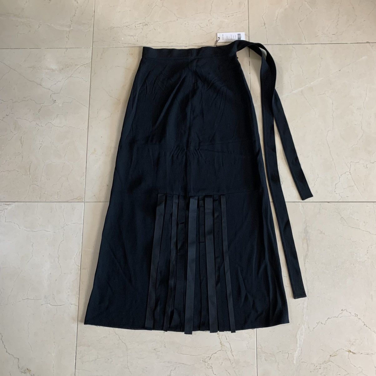 Helmut Lang Helmut Lang Viscose Ribbon Skirt Size 27" / US 4 / IT 40 - 2 Thumbnail