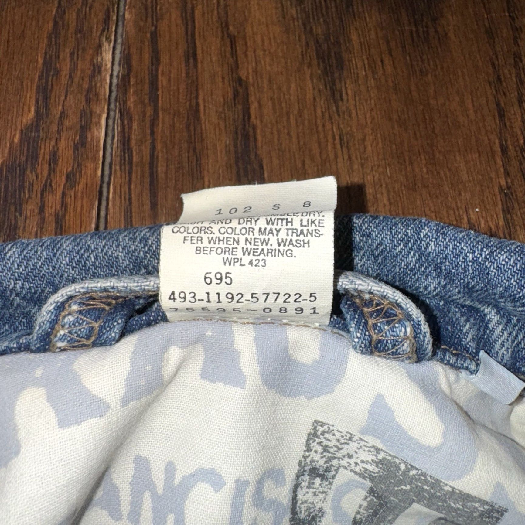 Levi's VINTAGE Levi's Trucker Jacket Mens L Blue Stonewash Denim Buckle 90s Size US L / EU 52-54 / 3 - 7 Thumbnail