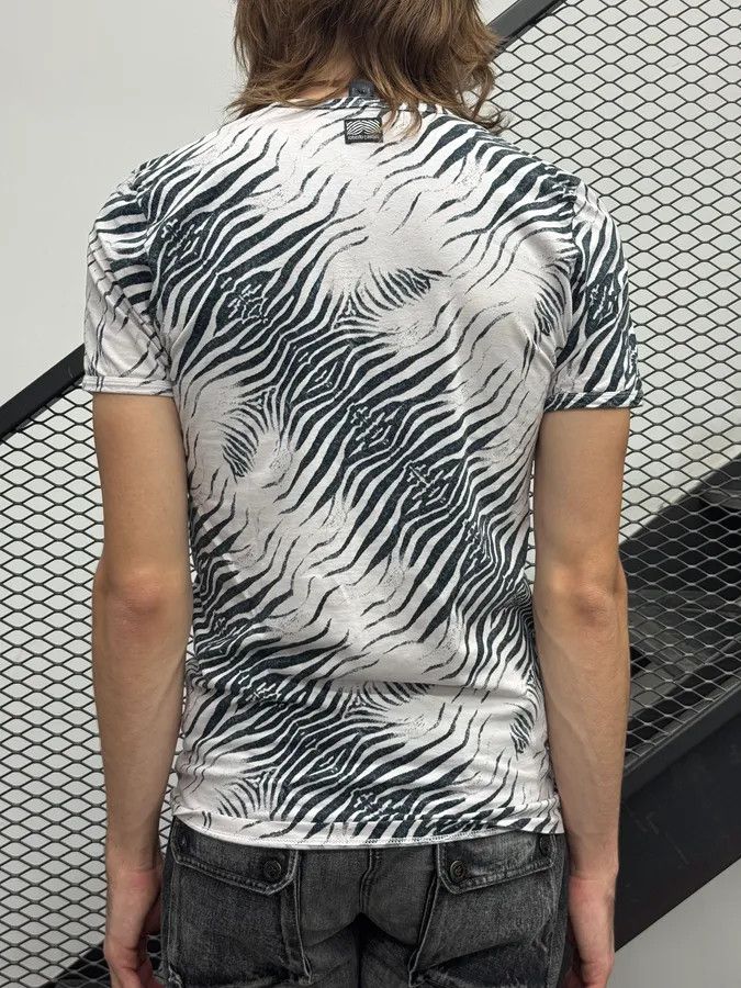 Roberto Cavalli 2000s Roberto Cavalli Black & White Zebra T-Shirt Size US S / EU 44-46 / 1 - 2 Thumbnail