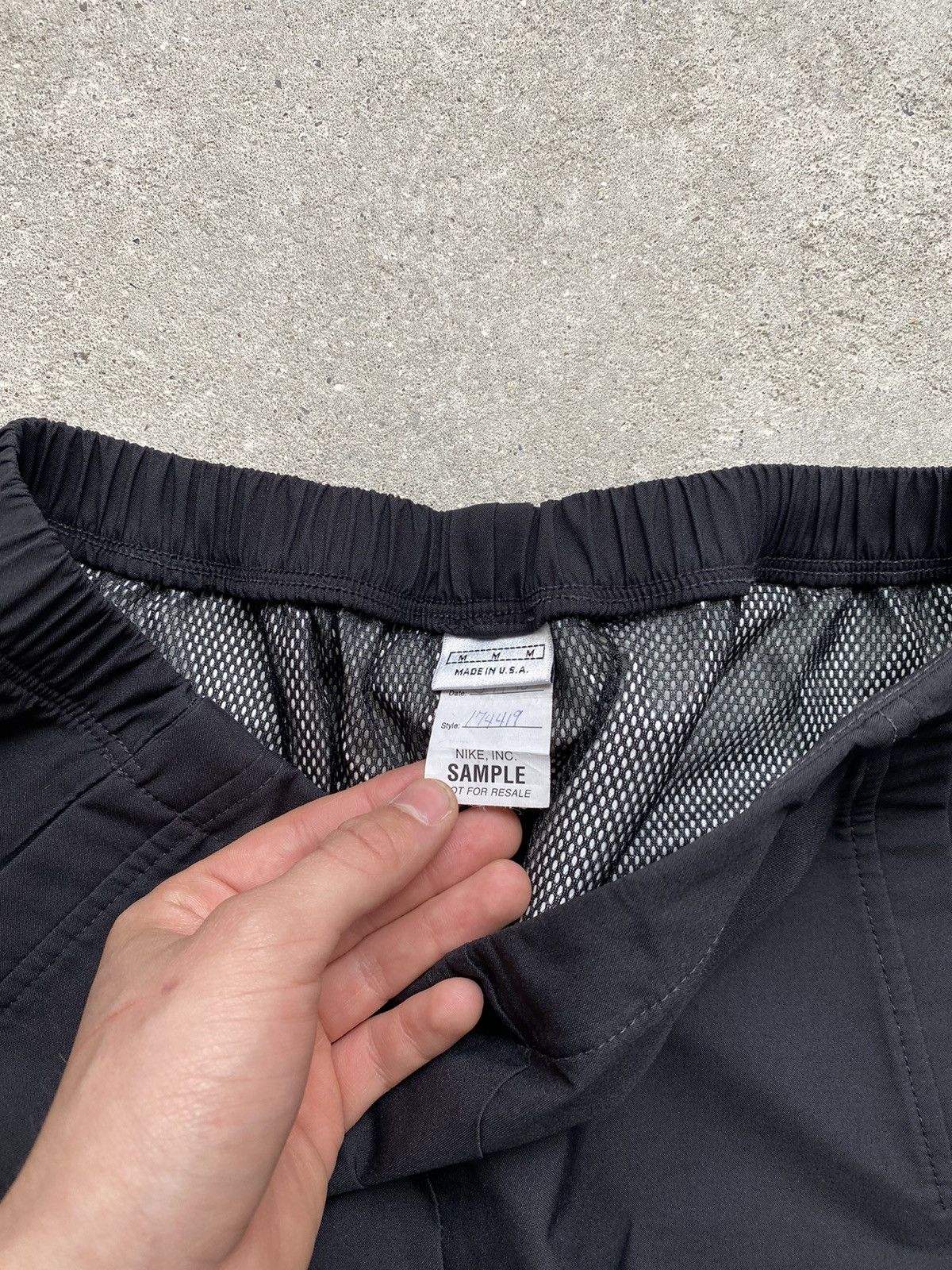 Vintage 1998 Vintage Nike Sample Track Pants Size US 32 / EU 48 - 9 Thumbnail