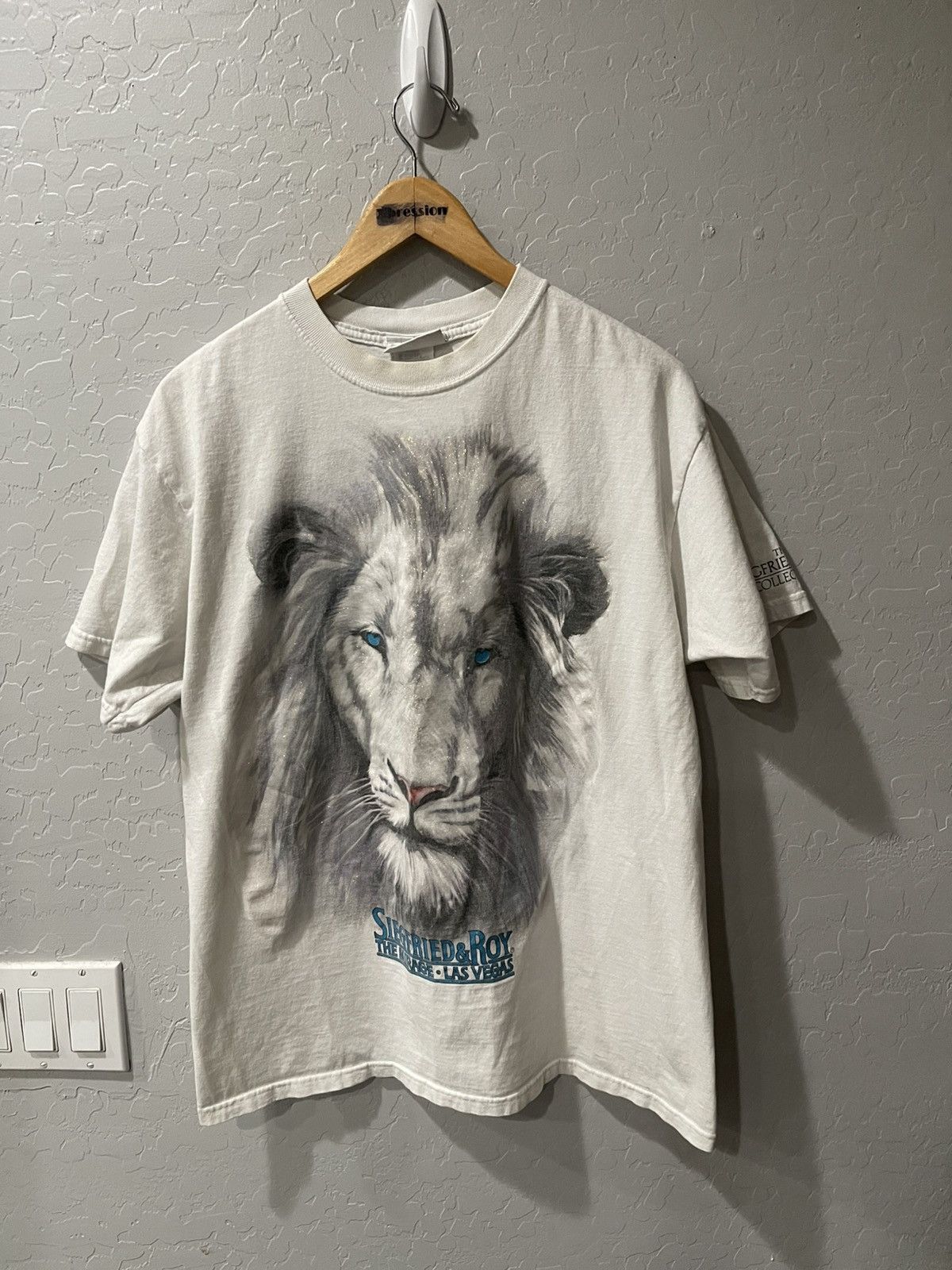 Anvil × Vintage Vintage Siegfried & Roy Majestic Tiger Vegas Shirt Large Size US L / EU 52-54 / 3 - 1 Thumbnail