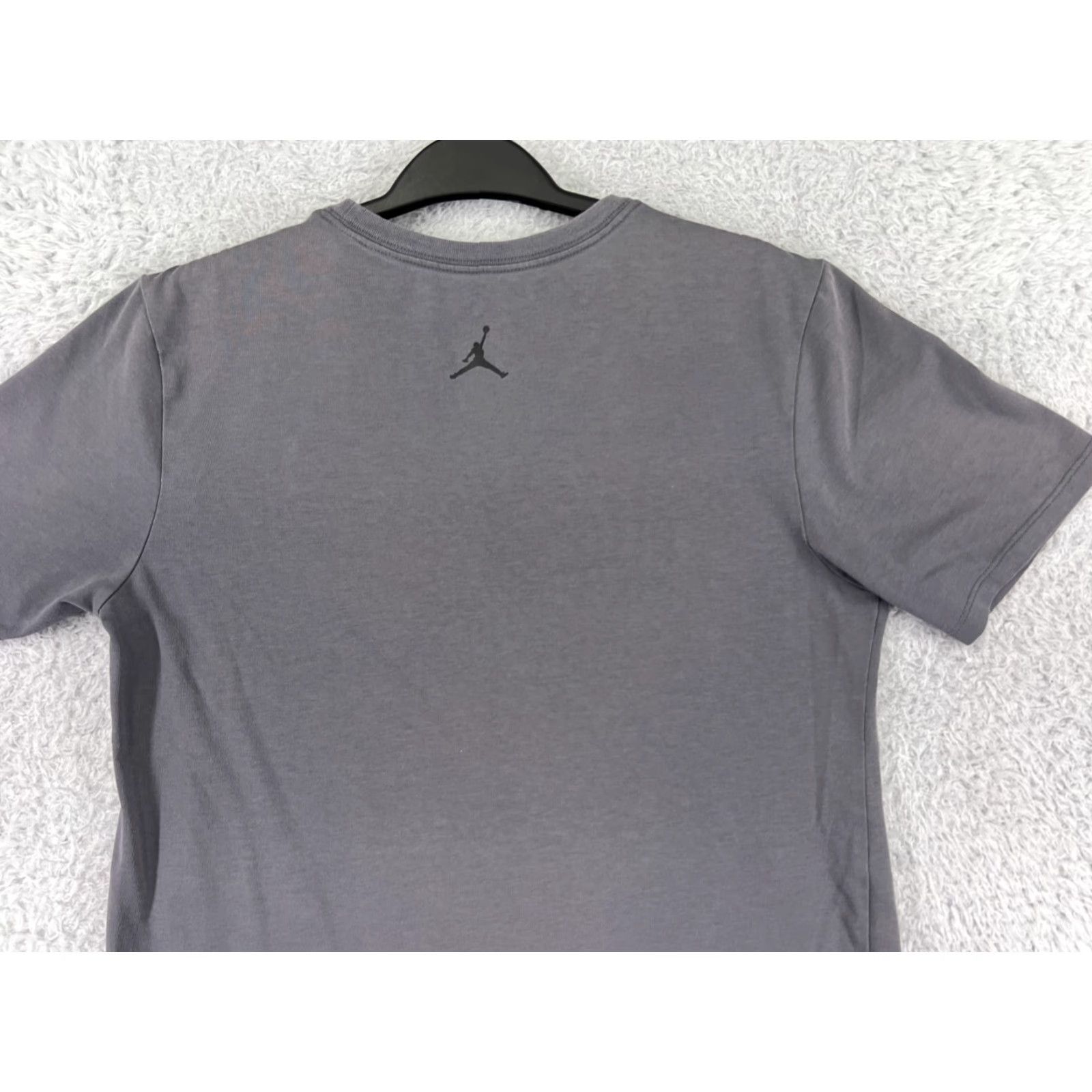 Jordan Brand Jordan Shirt Mens Small Gray Jumpman Air Basketball Cotton Blend Short Sleeve Size US S / EU 44-46 / 1 - 7 Thumbnail