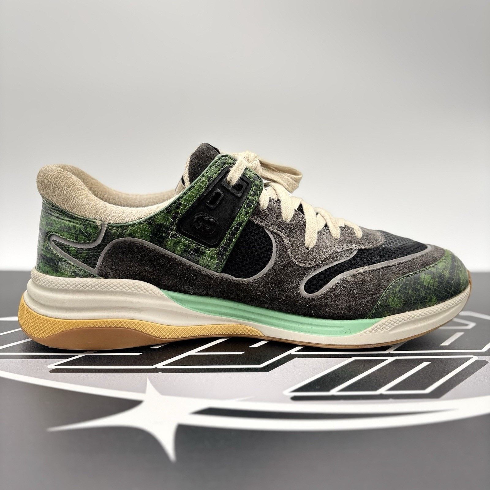 Gucci Gucci Ultrapace ' Green Tejus Printed ' | GOOD CONDITION! Size US 10.5 / EU 43-44 - 13 Thumbnail