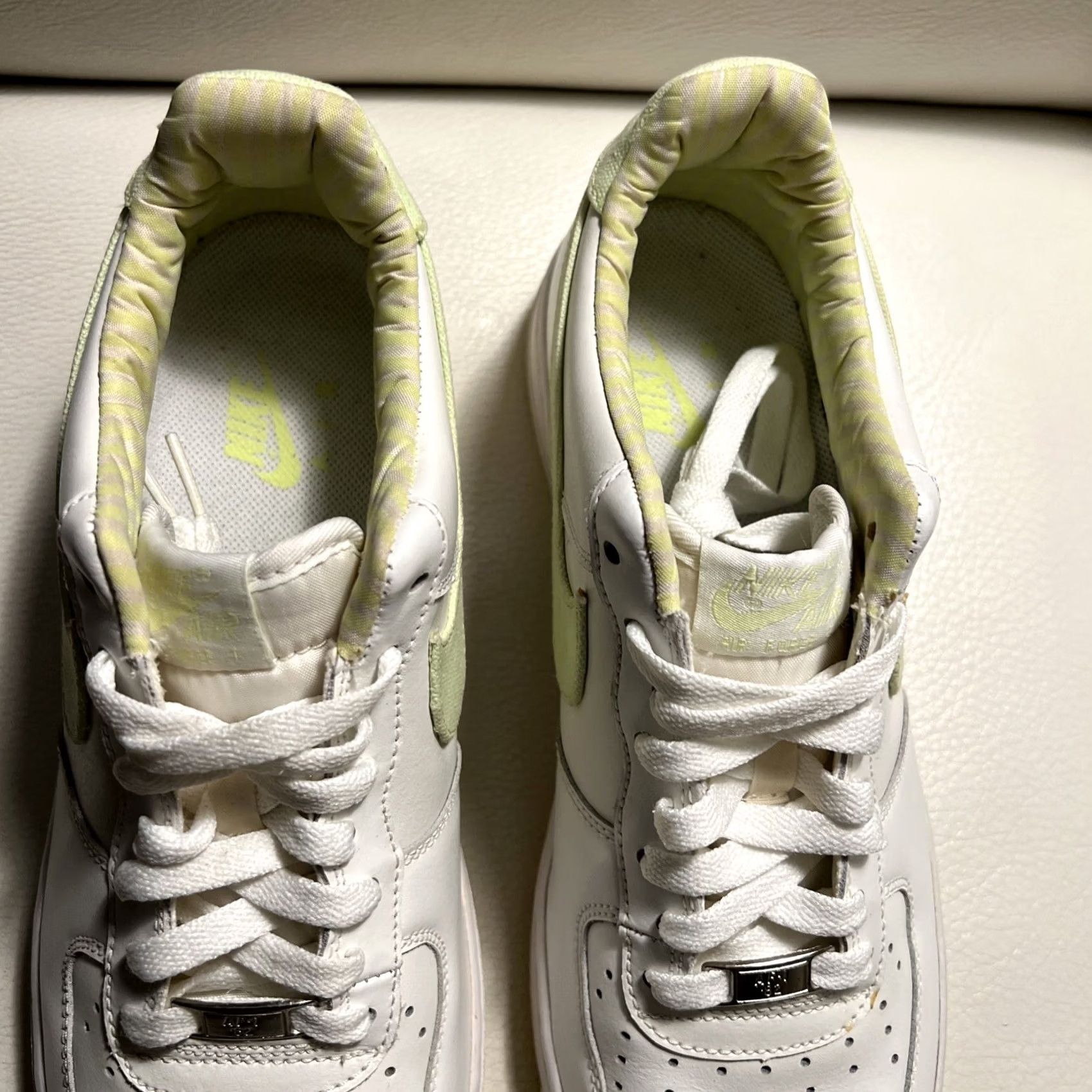 Nike Nike Air Force One 315115-137 Women’s 11 White Barley Volt Low Top Leather Sneakers Basketball Shoes Womens Size US 9 / IT 39 - 3 Thumbnail
