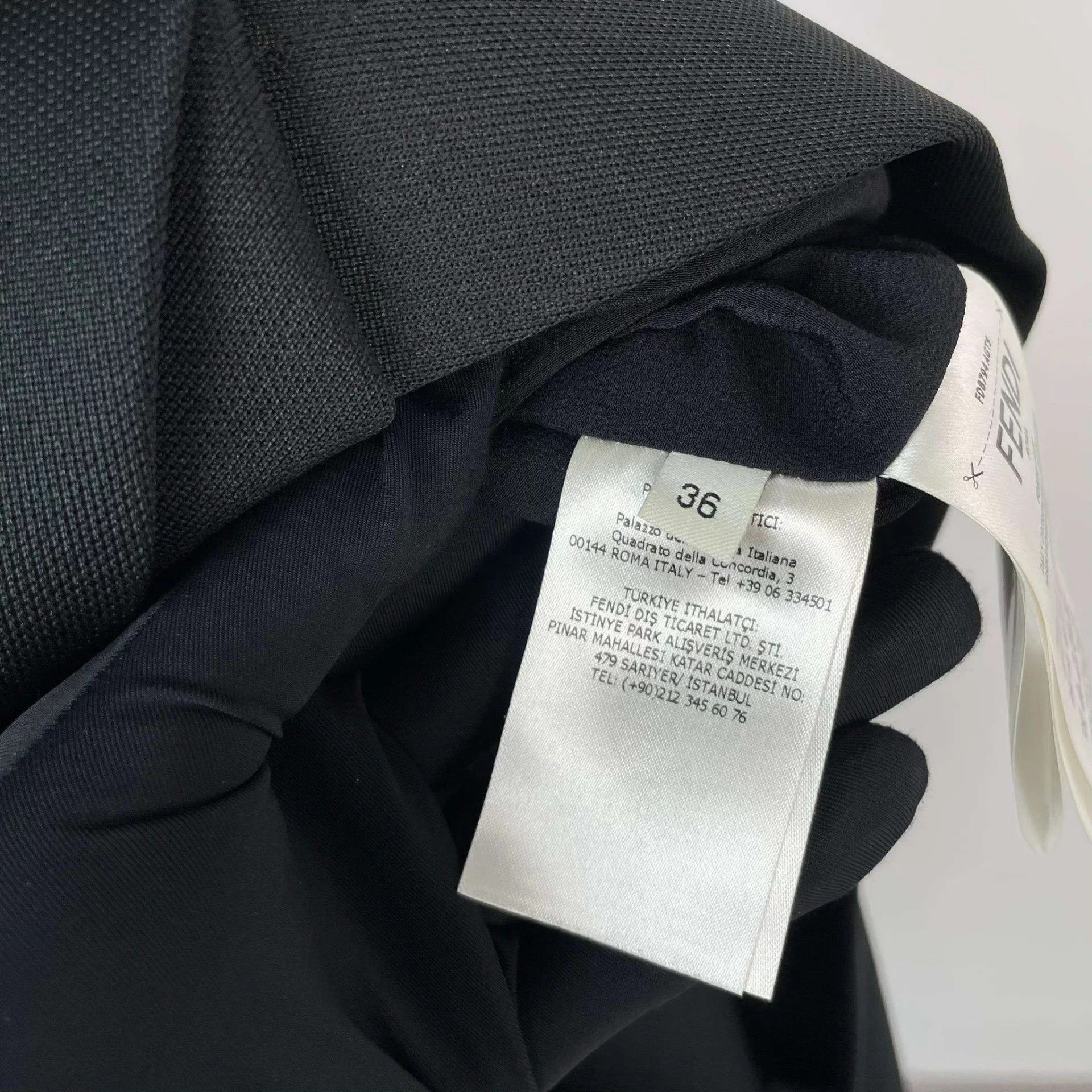 Fendi Fendi Sleeveless Slit Fitted Black Dress 36 Size XS / US 0-2 / IT 36-38 - 5 Thumbnail