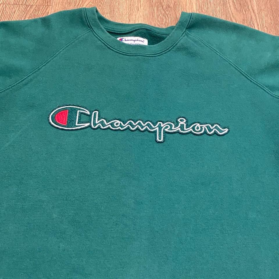 Champion Brand New Champion Gratified Green Logo Sweatshirt Size US XL / EU 56 / 4 - 2 Thumbnail